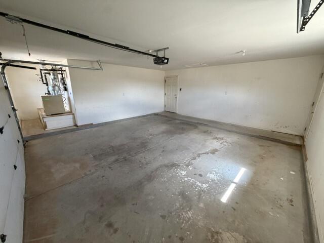 Photo 4 — 1205 5th Street NW