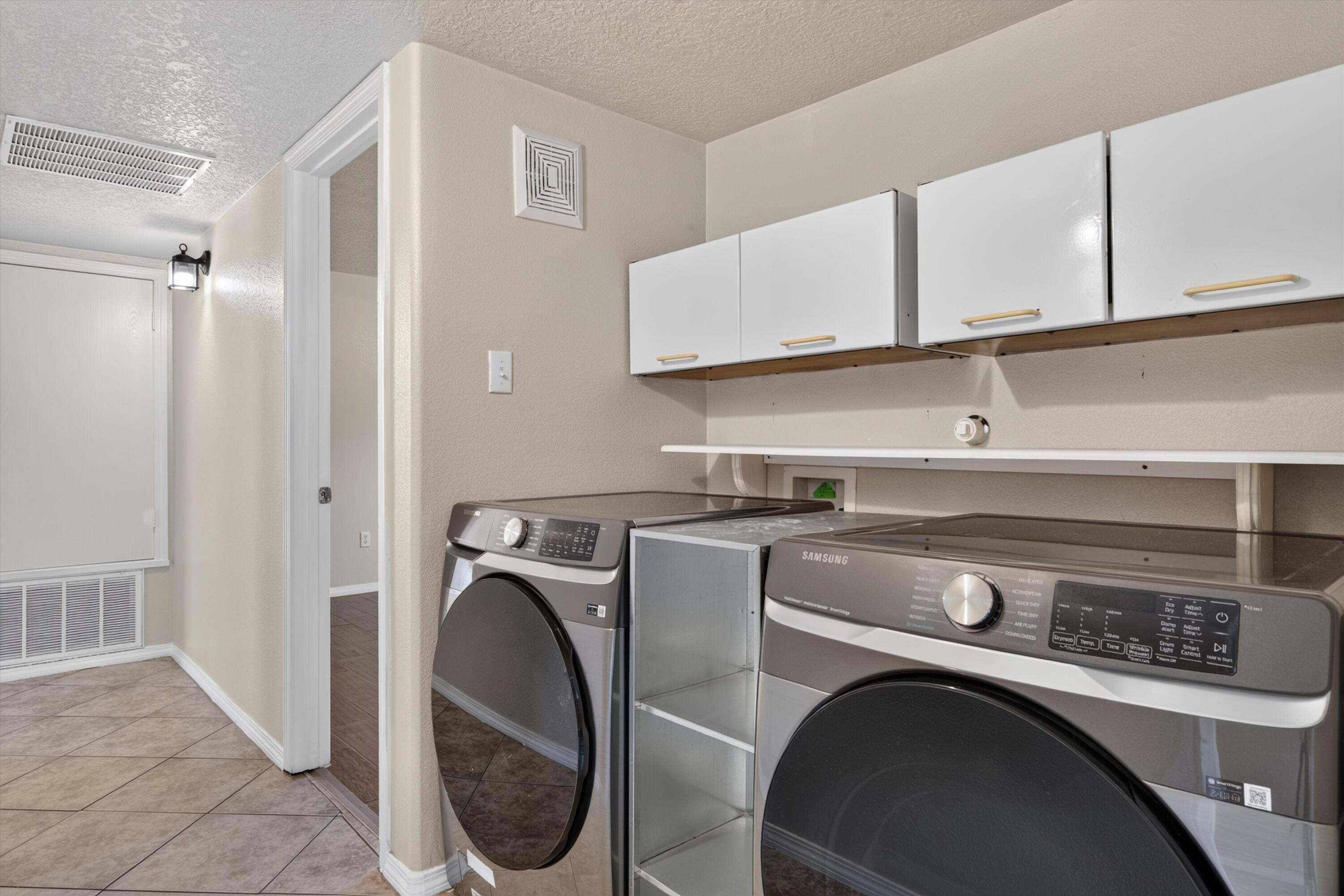 Photo 3 — 9718 Atrisco Ranch Road SW