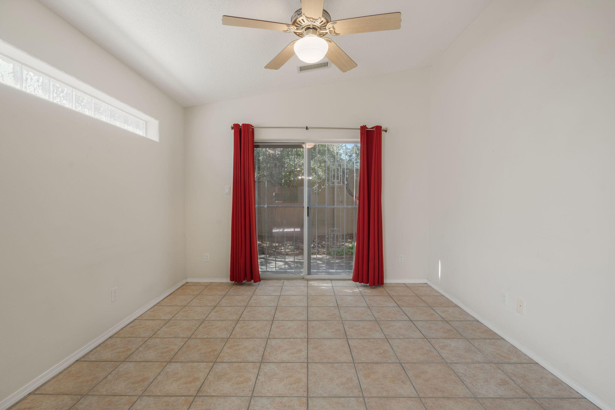 Photo 20 — 6612 Ladrillo Place NE