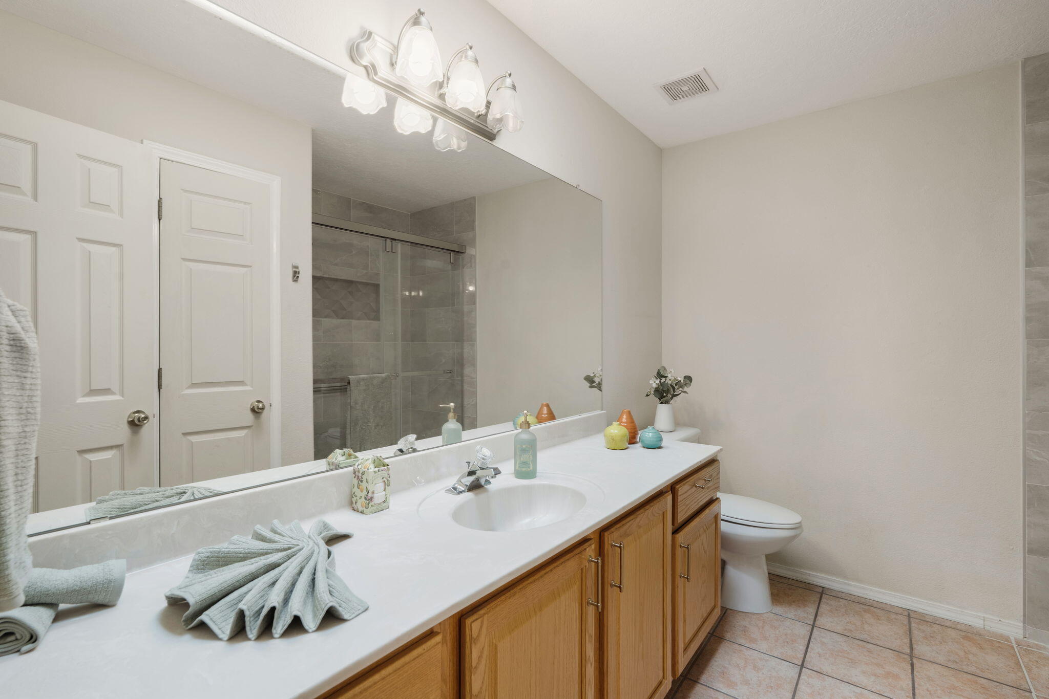 Photo 10 — 6612 Ladrillo Place NE