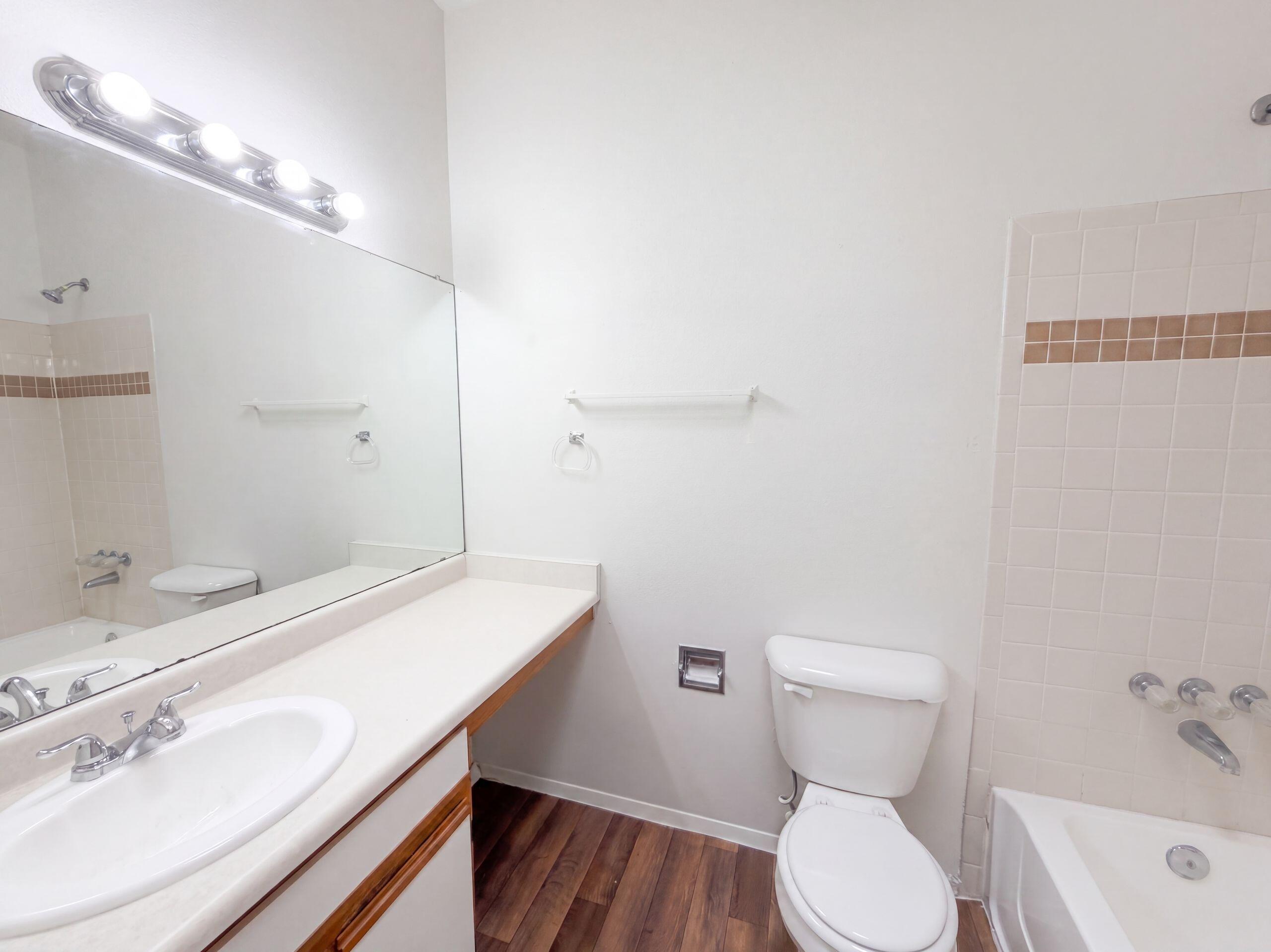 Photo 10 — 1610 Perma Drive NE