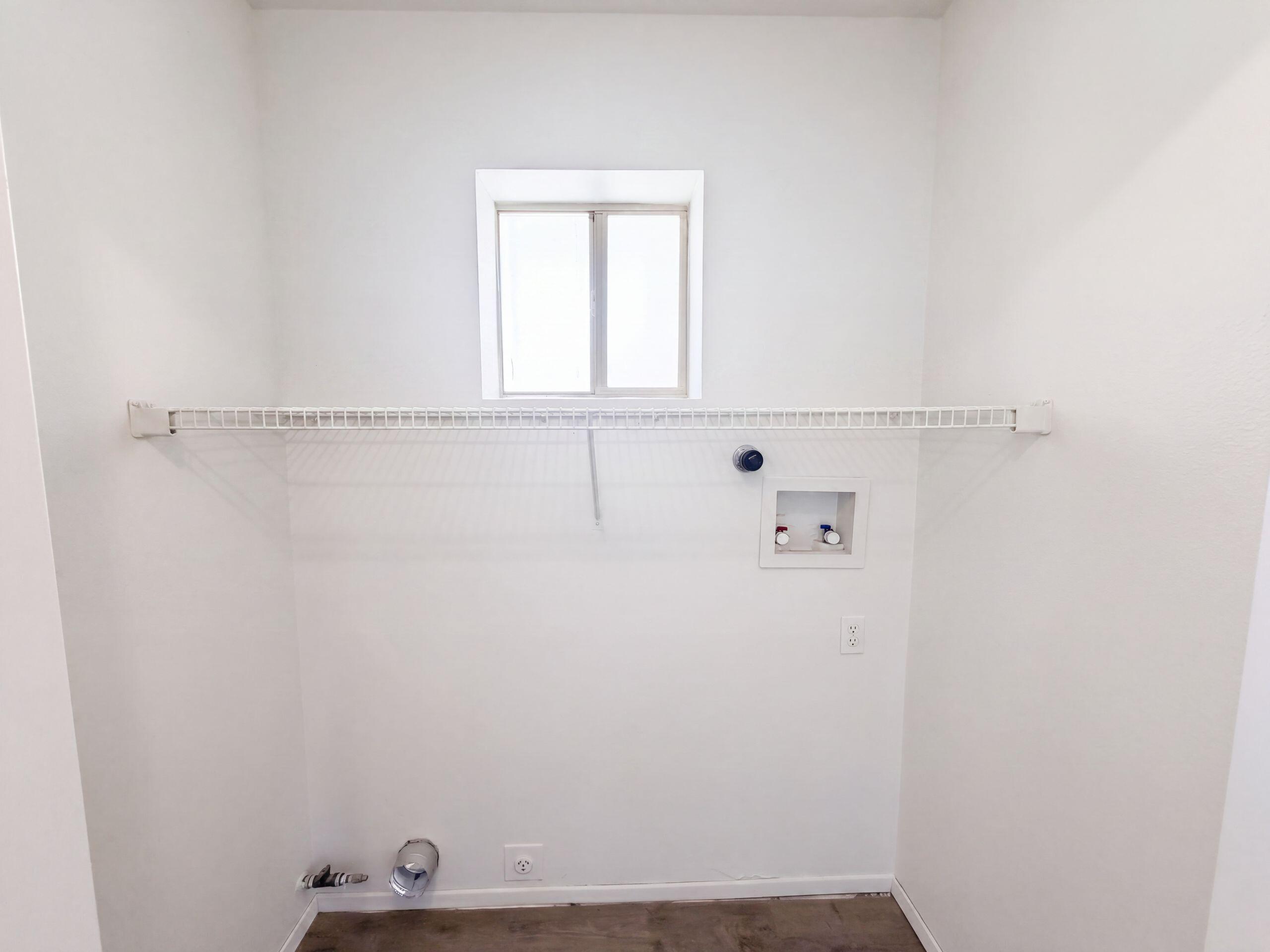 Photo 11 — 1610 Perma Drive NE