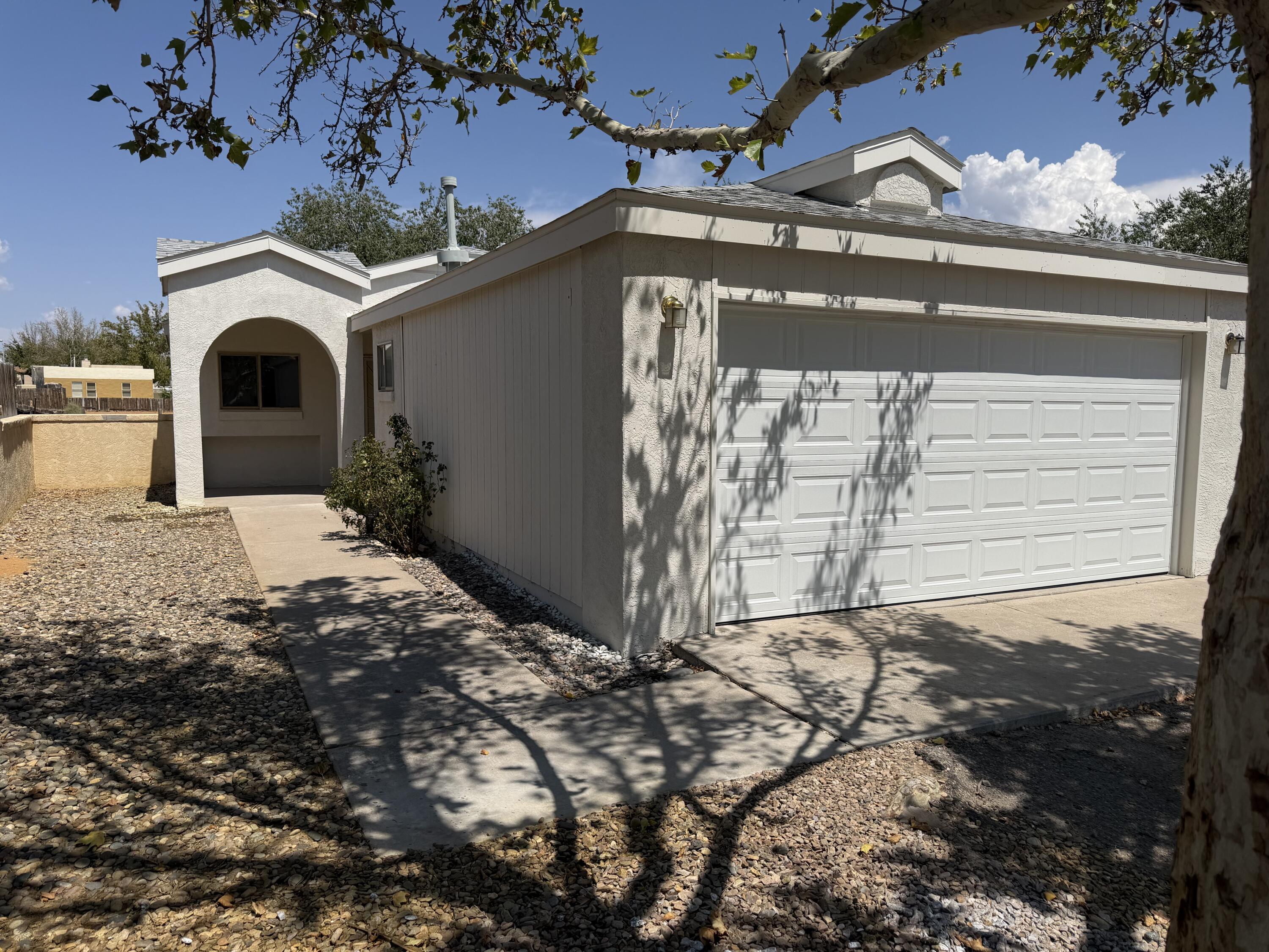 Photo 14 — 1610 Perma Drive NE