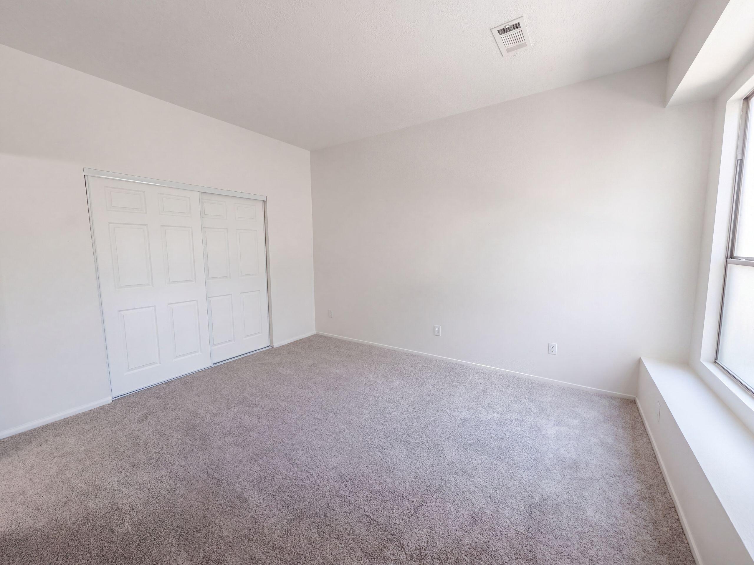 Photo 7 — 1610 Perma Drive NE