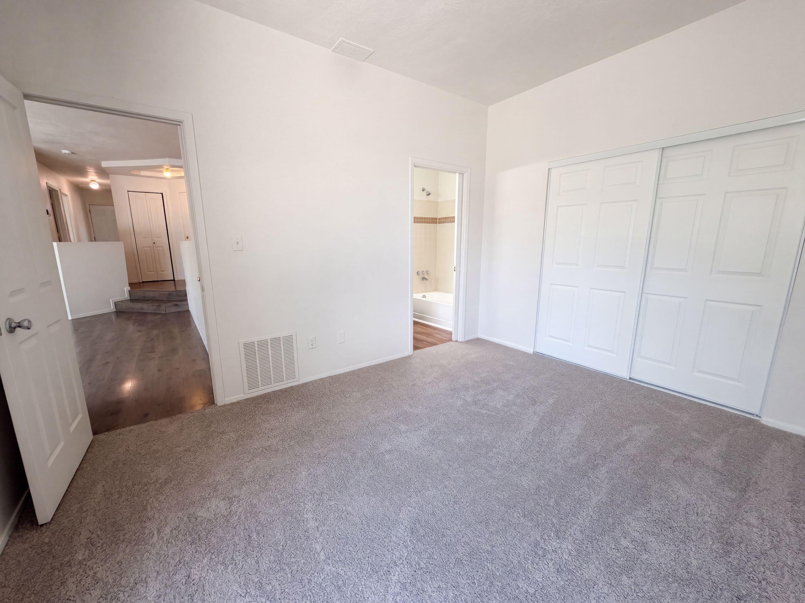 Photo 8 — 1610 Perma Drive NE