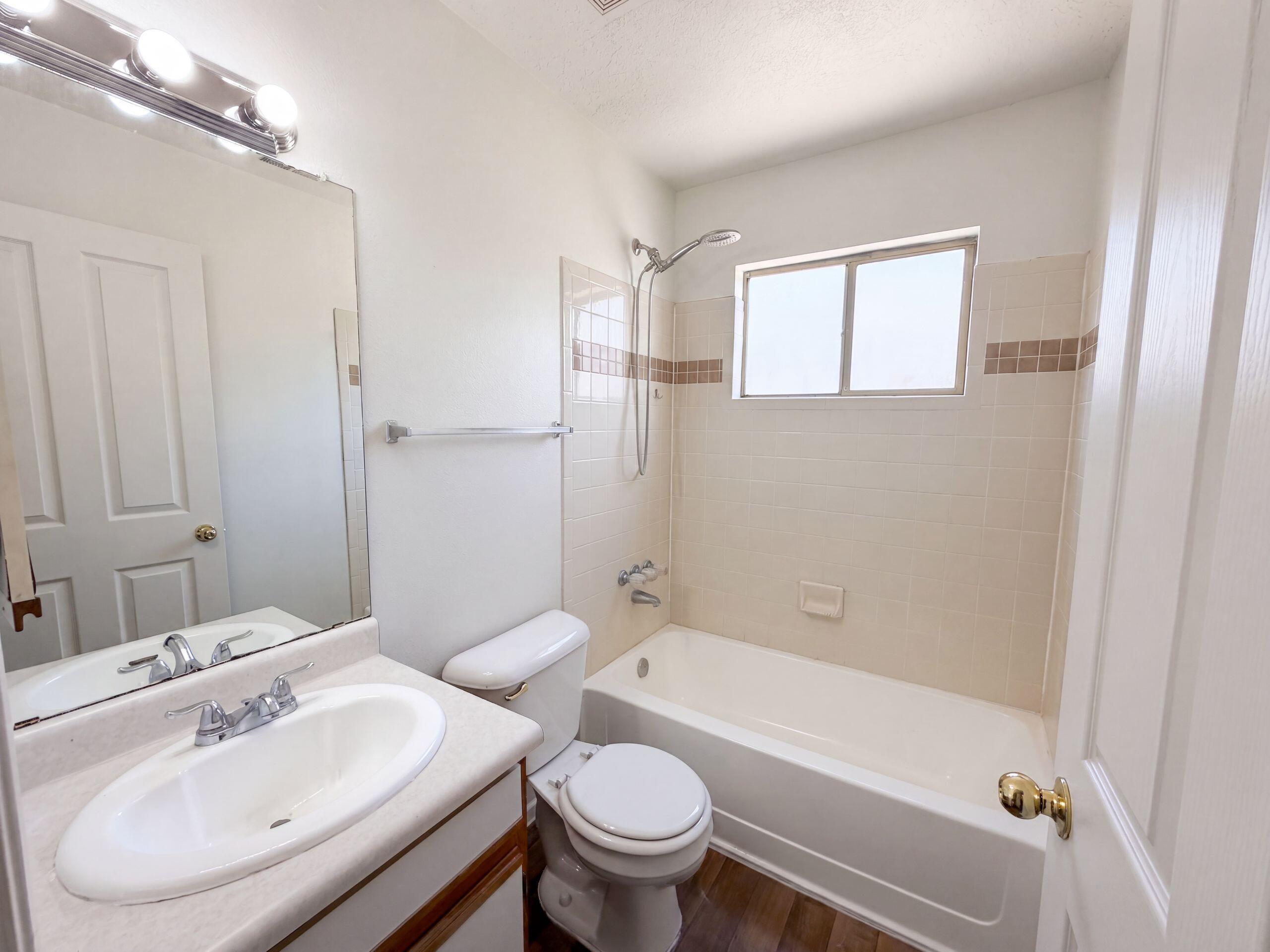 Photo 9 — 1610 Perma Drive NE
