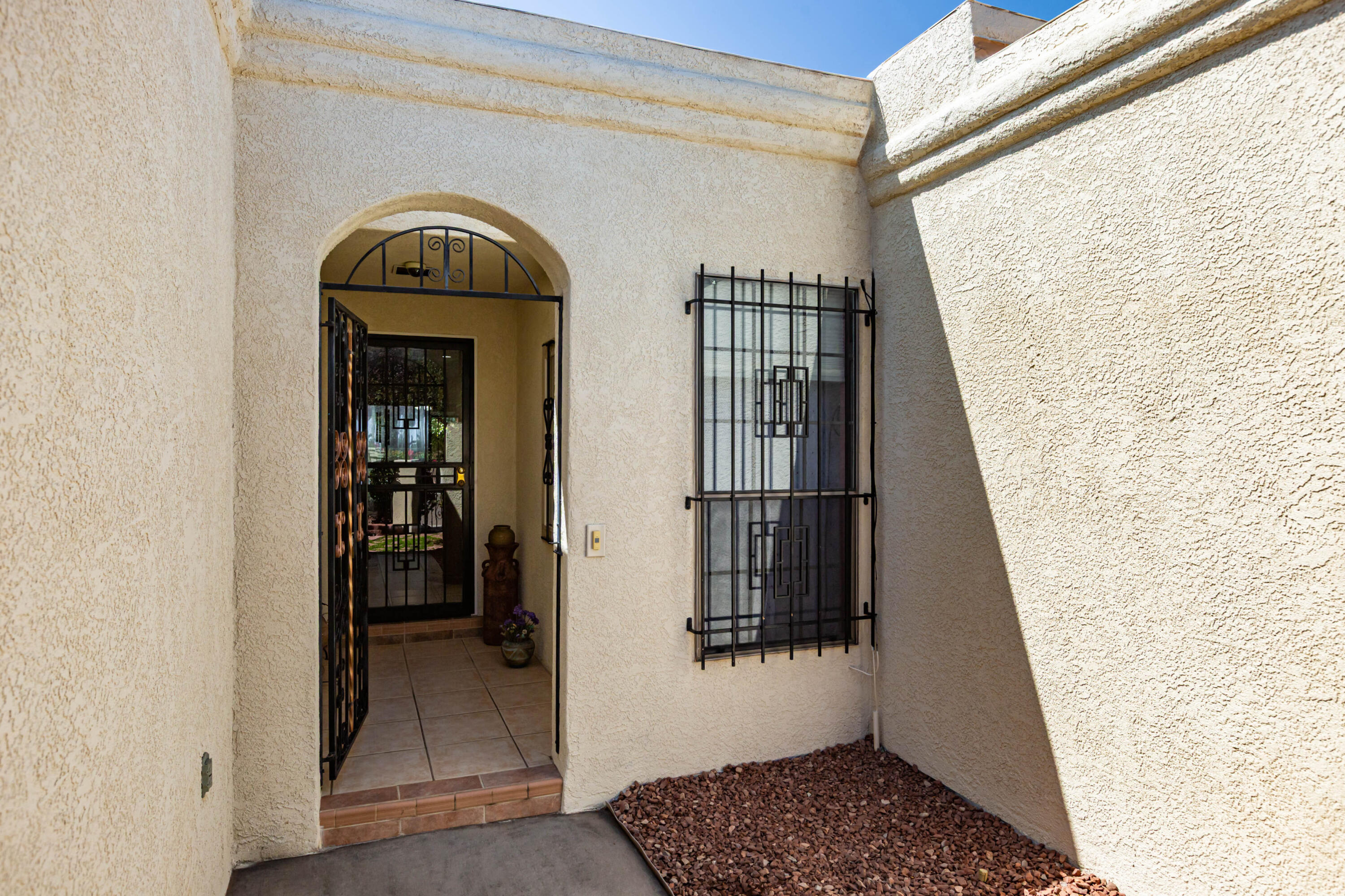 Photo 17 — 6930 Arvilla Place NE