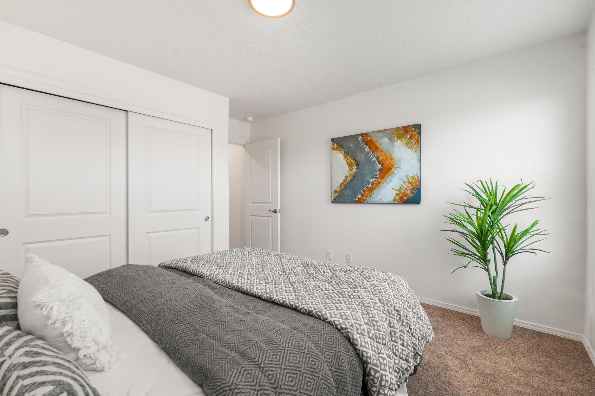 Photo 14 — 8932 Mountain Ash Avenue SW