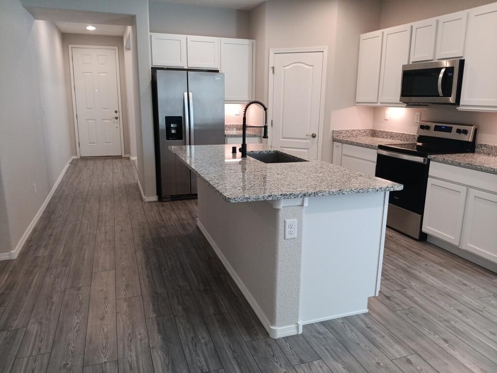 Photo 5 — 1160 Vallecito Loop NW