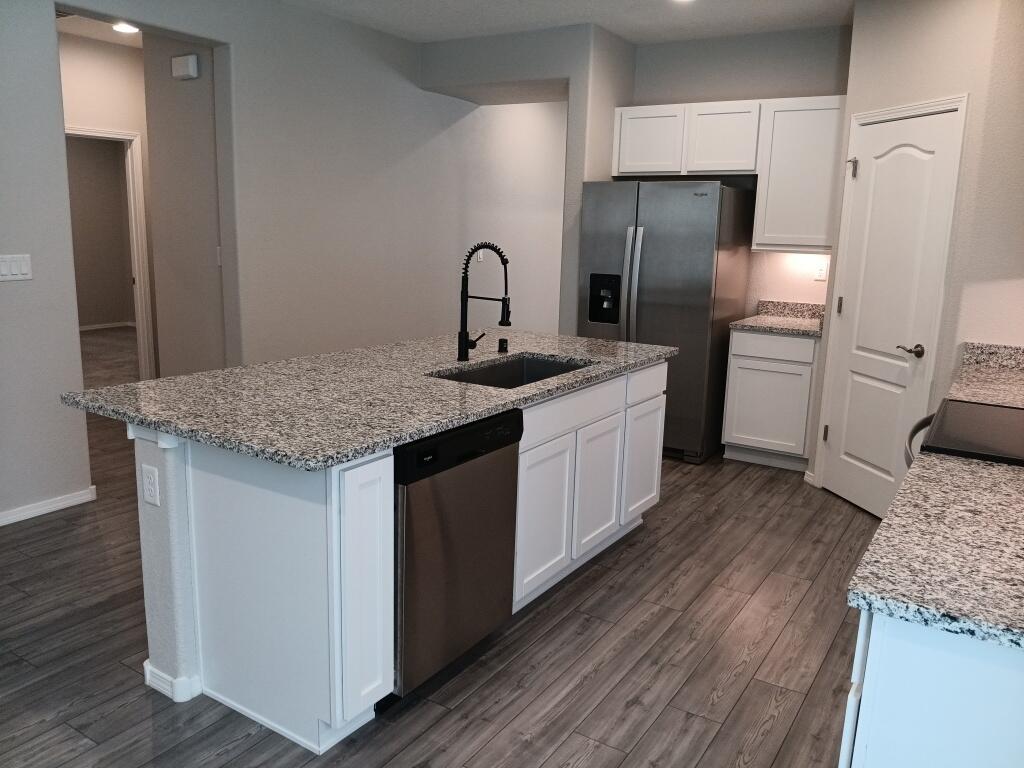 Photo 6 — 1160 Vallecito Loop NW