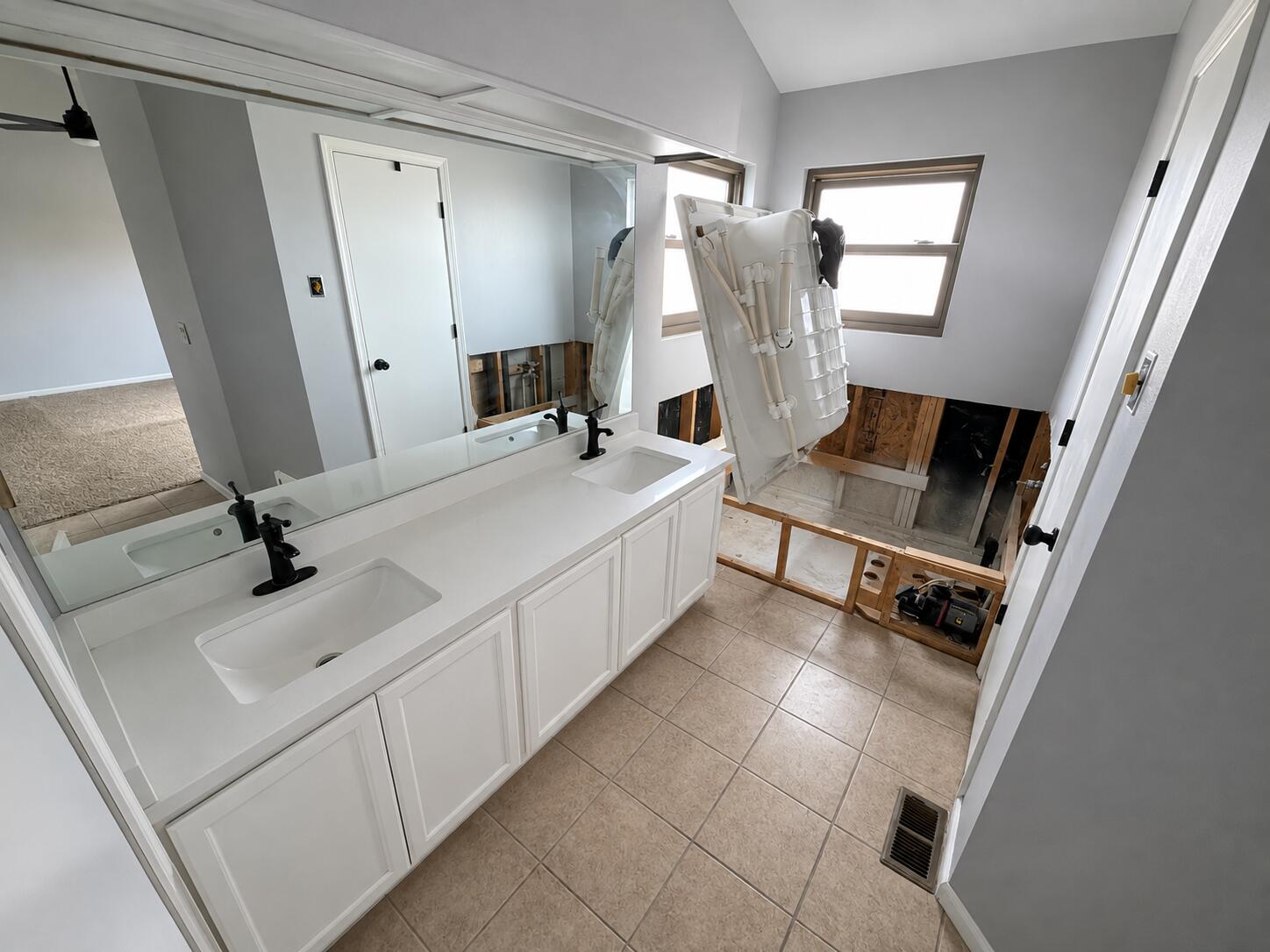 Photo 3 — 7624 Primrose Drive NW