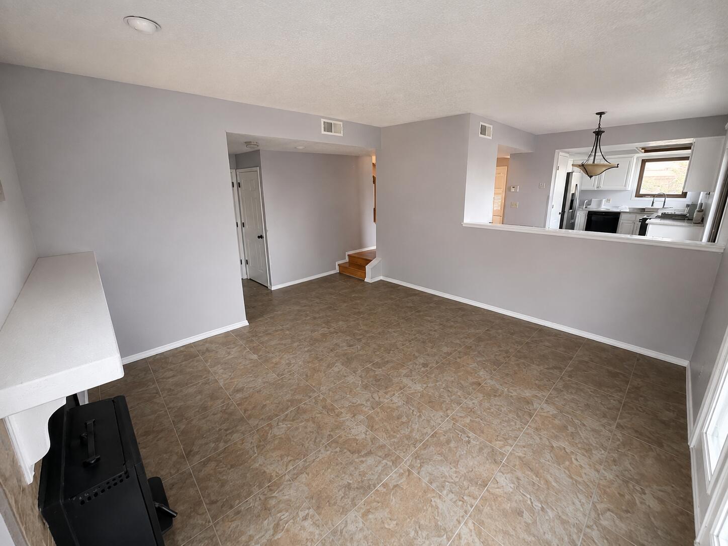 Photo 16 — 7624 Primrose Drive NW