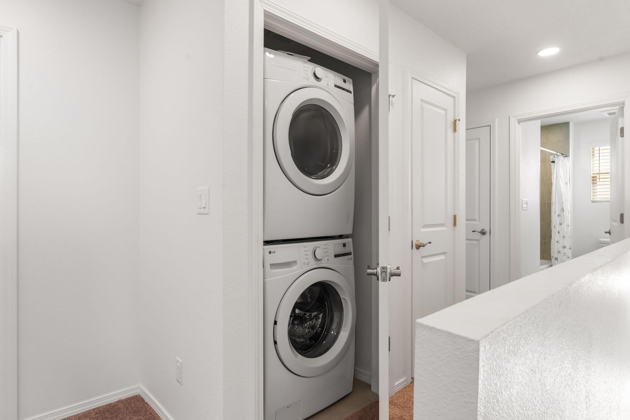 Photo 14 — 8928 Mountain Ash Avenue SW