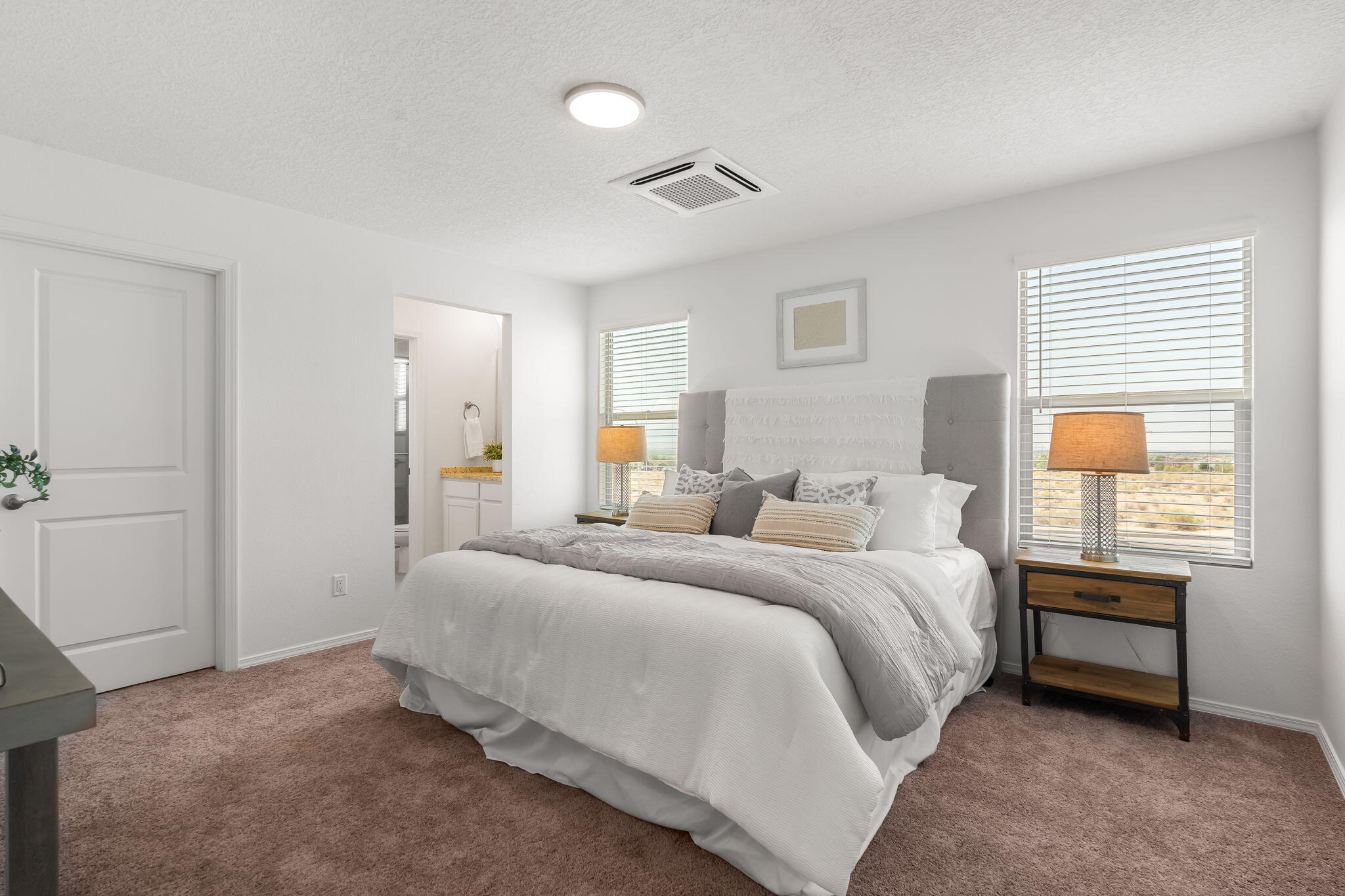Photo 15 — 8928 Mountain Ash Avenue SW