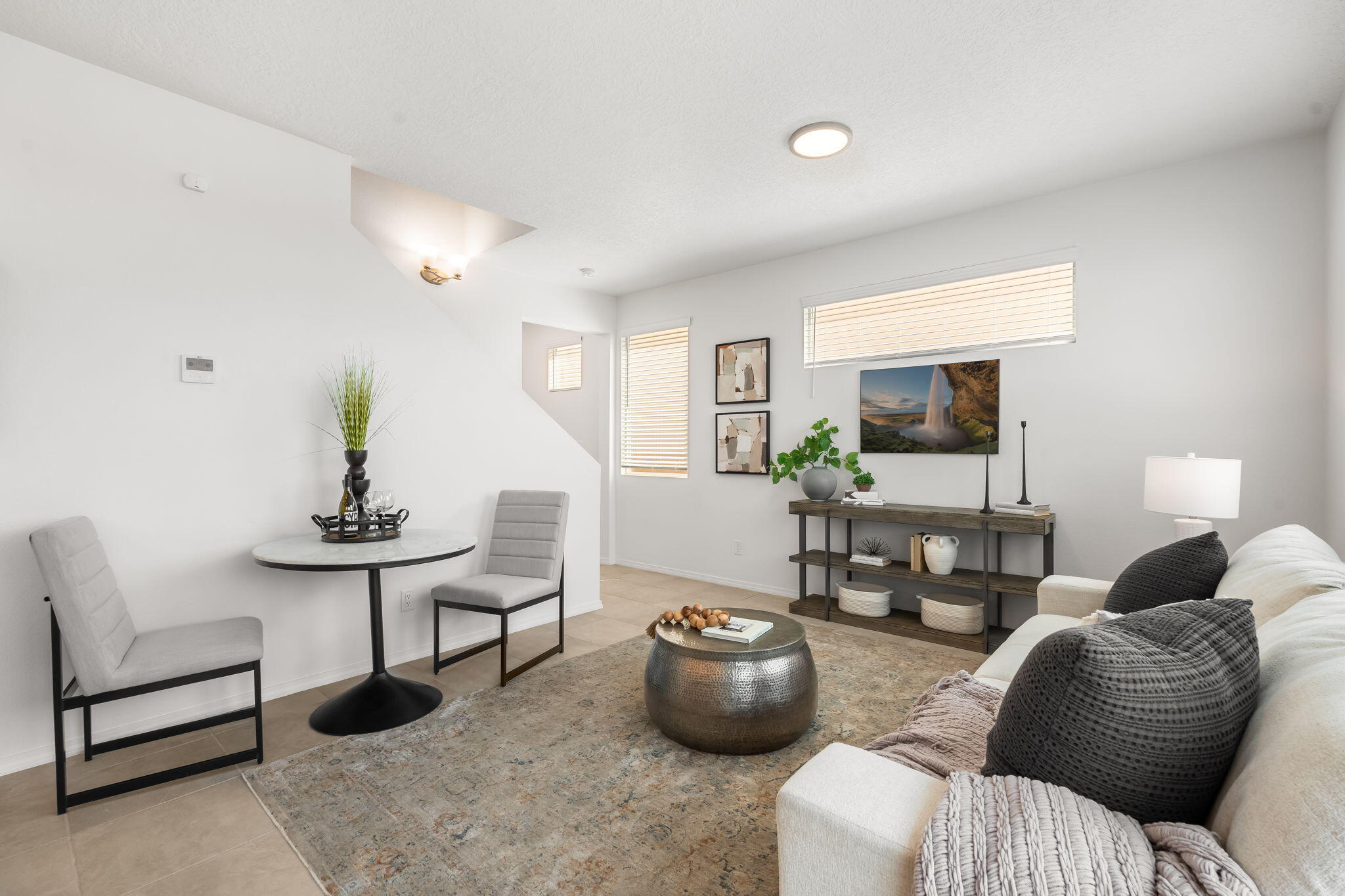 Photo 6 — 8928 Mountain Ash Avenue SW