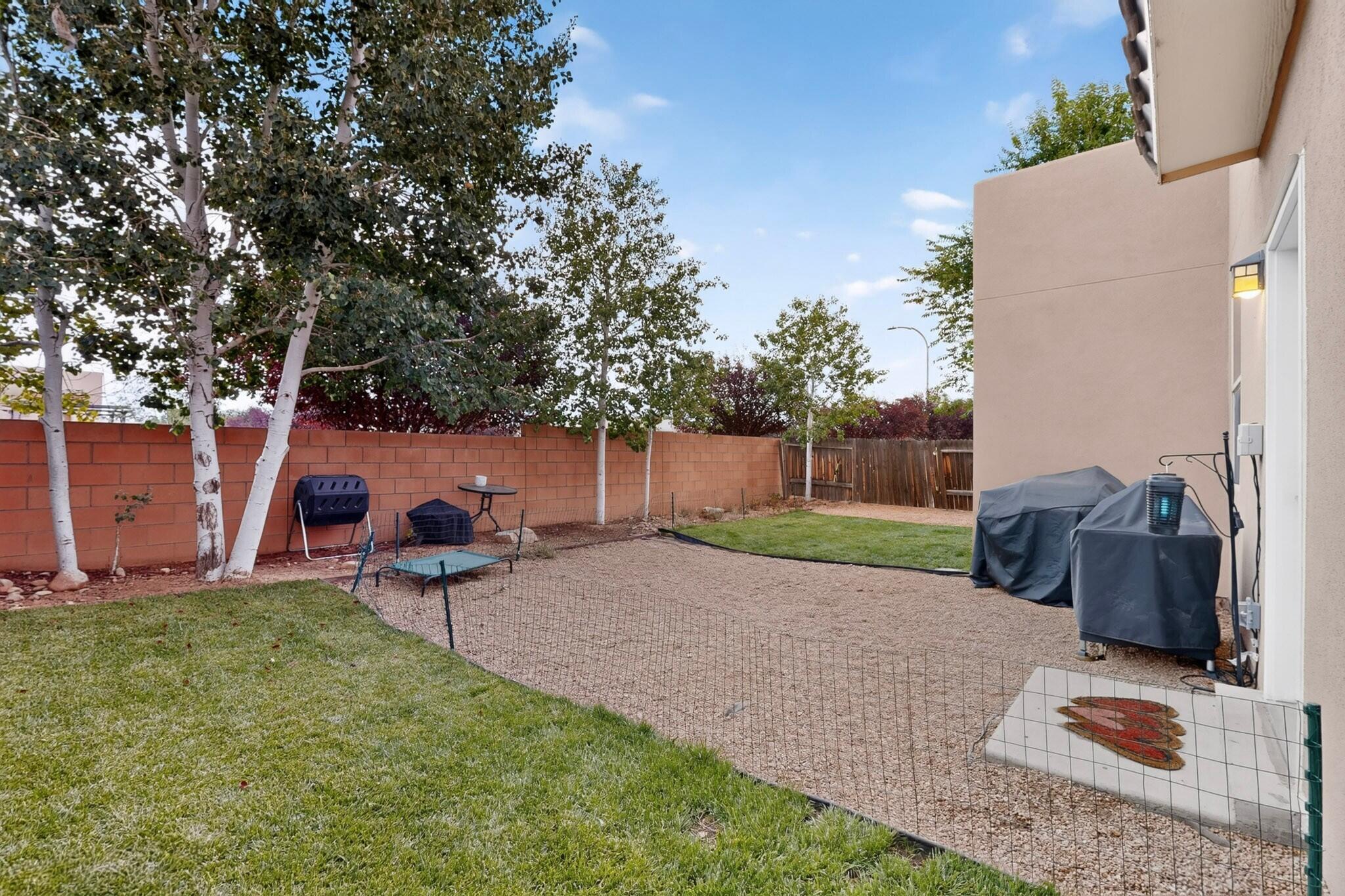 Photo 8 — 3142 Floras Del Sol Street