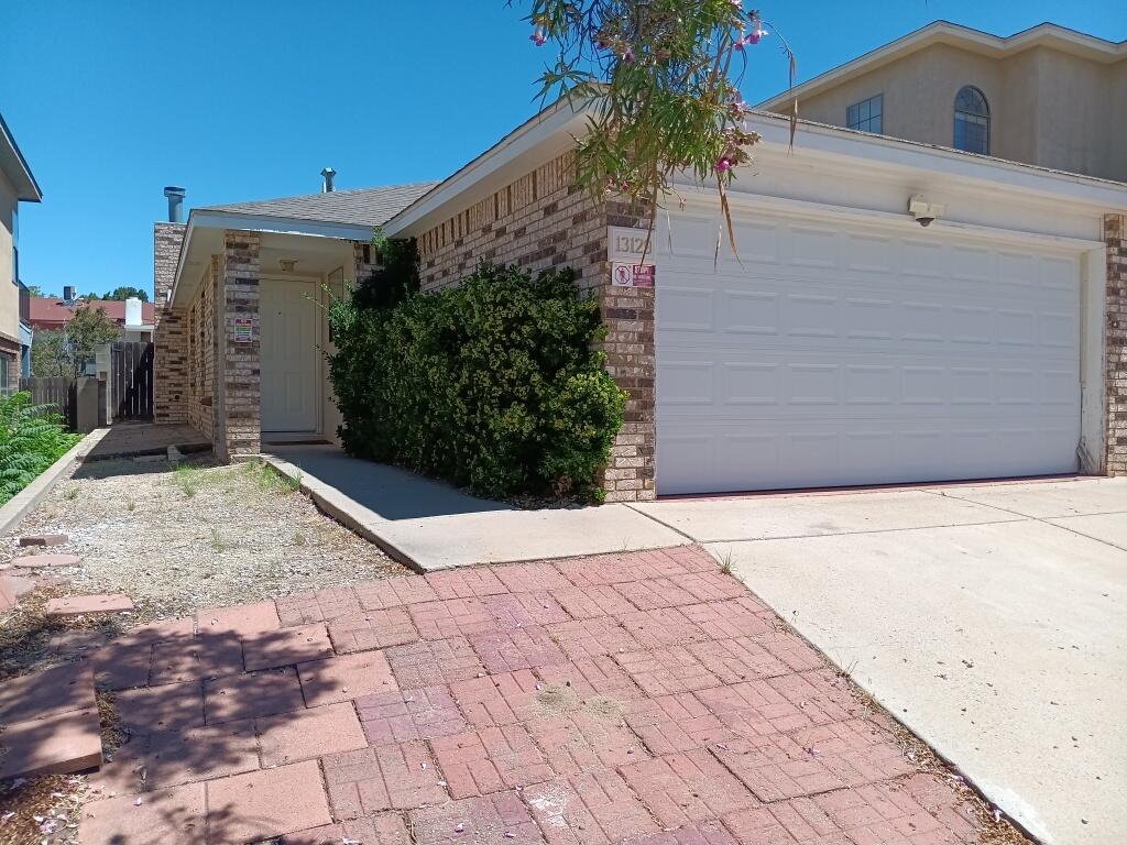 Photo 2 — 13129 Neon Avenue NE