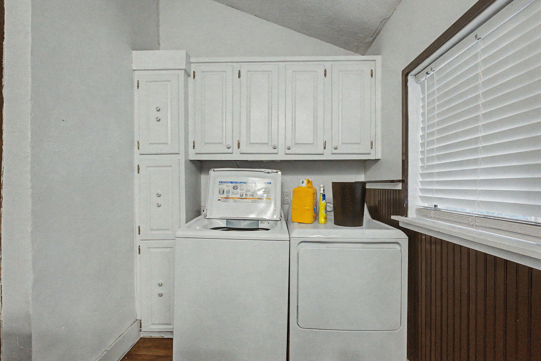 Photo 5 — 9742 4th Street NW