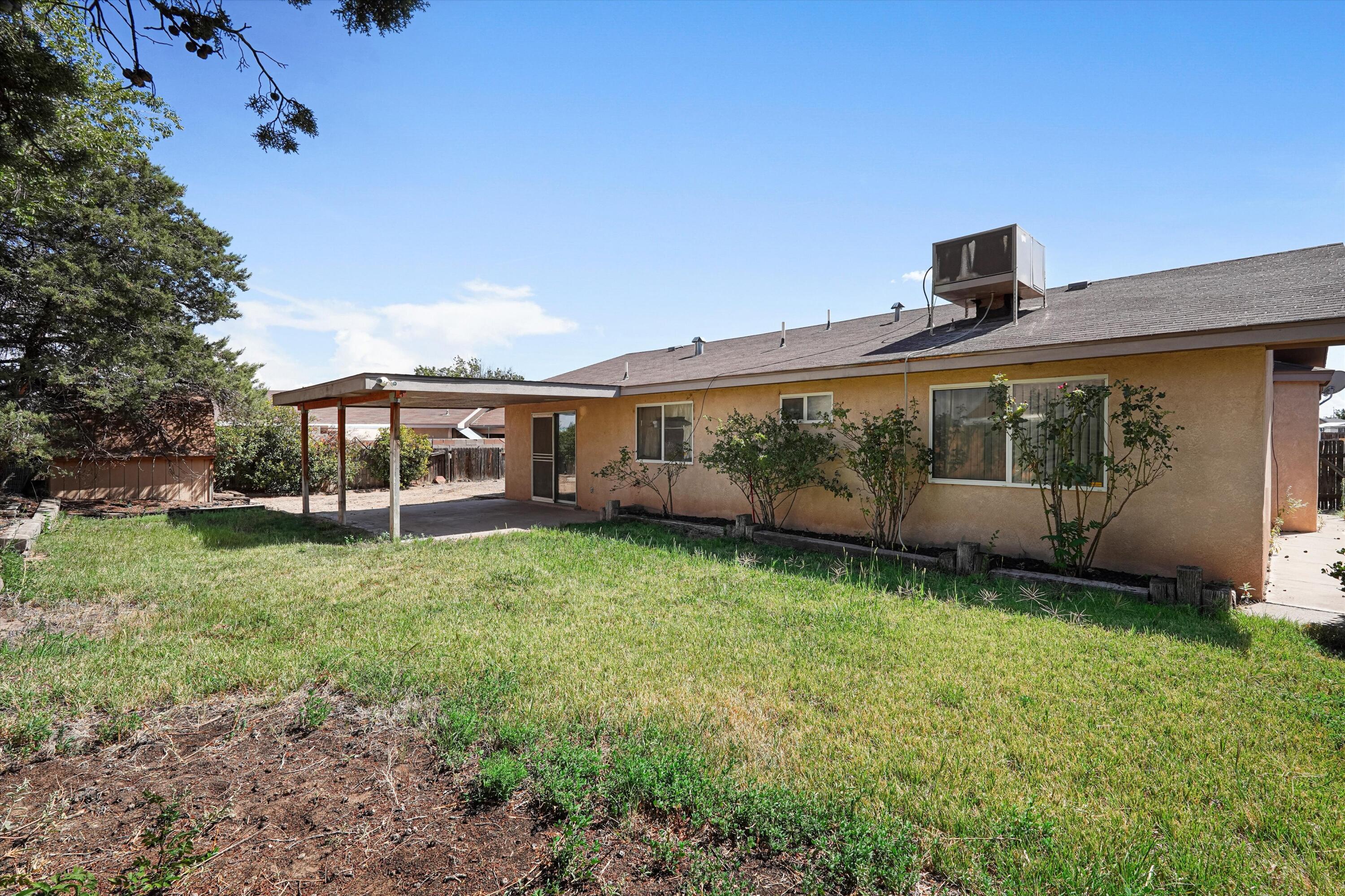 Photo 11 — 9101 Suncrest Avenue SW