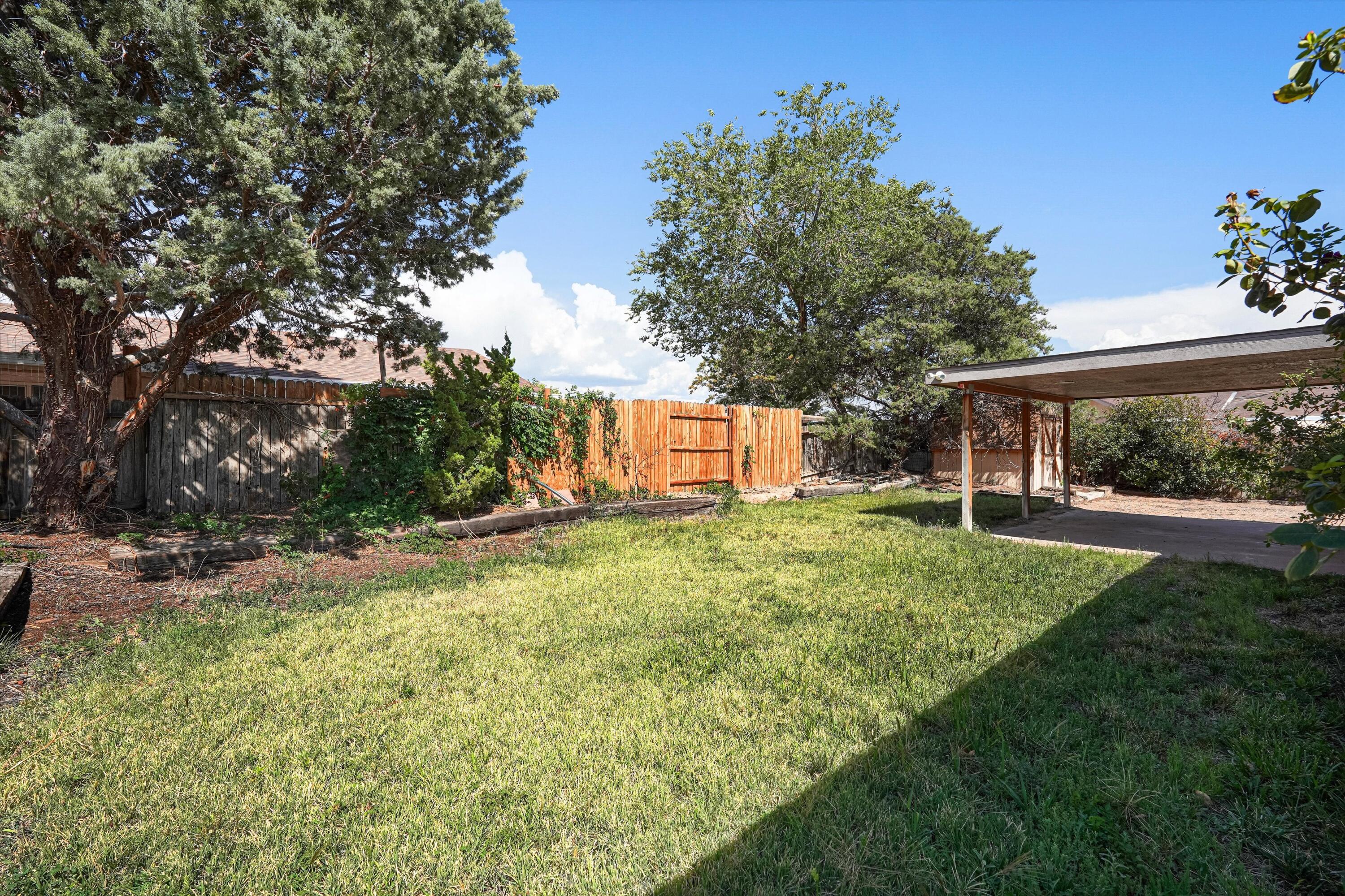 Photo 10 — 9101 Suncrest Avenue SW