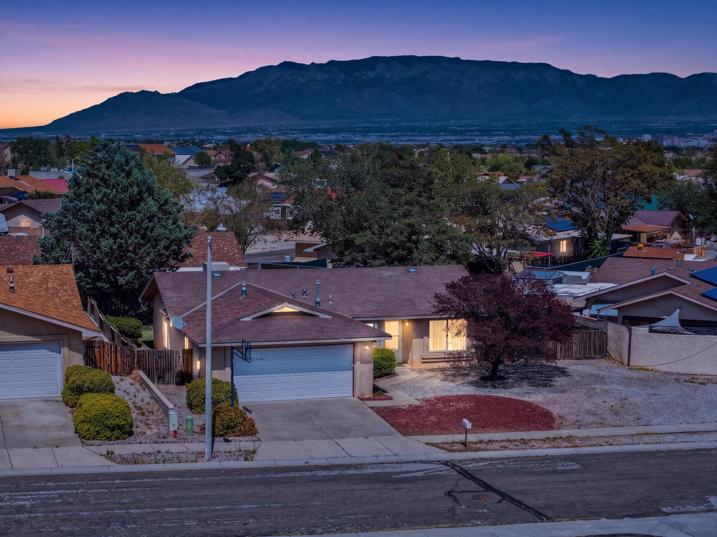 Photo 5 — 9101 Suncrest Avenue SW