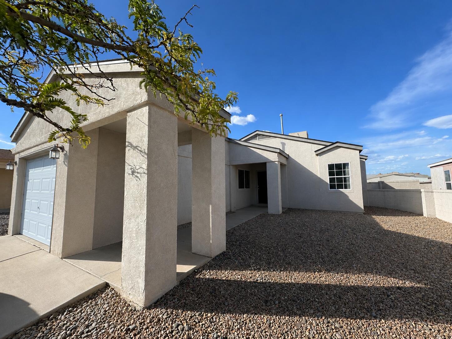 2217 W High Desert Circle NE