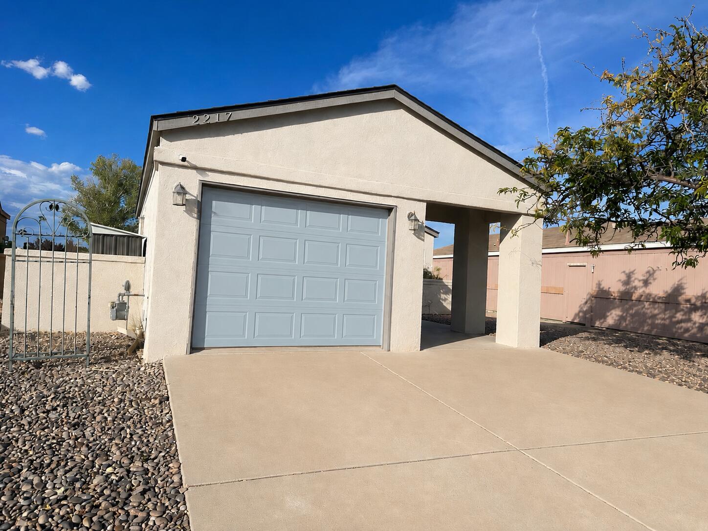 Photo 15 — 2217 W High Desert Circle NE