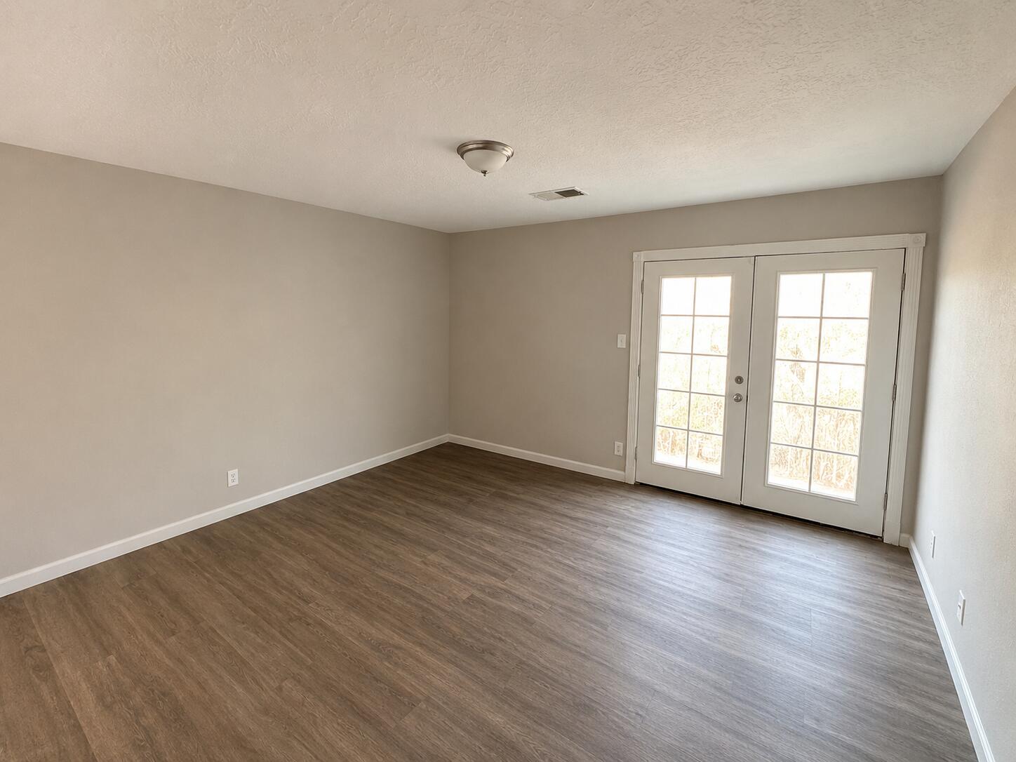 Photo 10 — 2217 W High Desert Circle NE