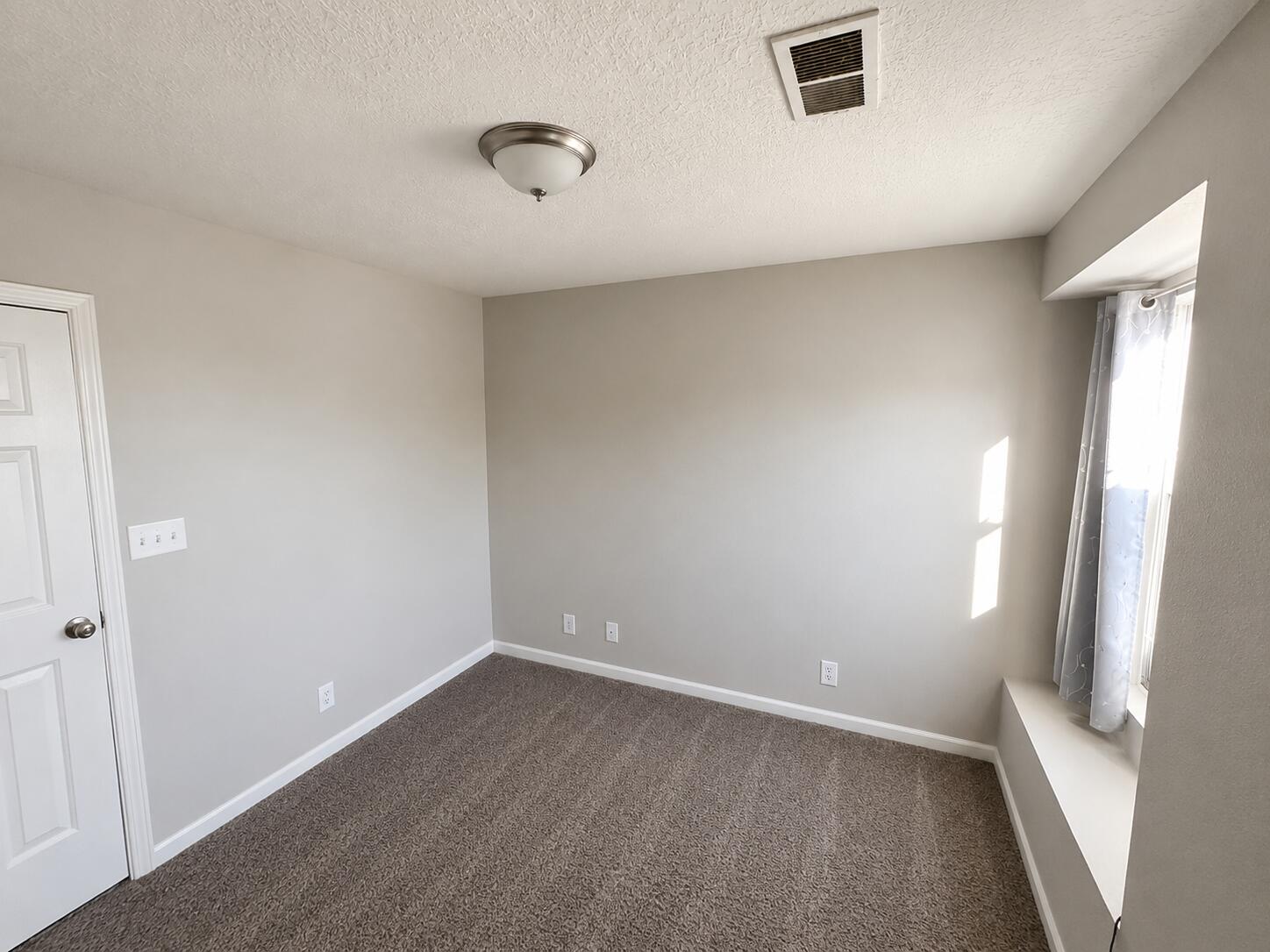 Photo 8 — 2217 W High Desert Circle NE