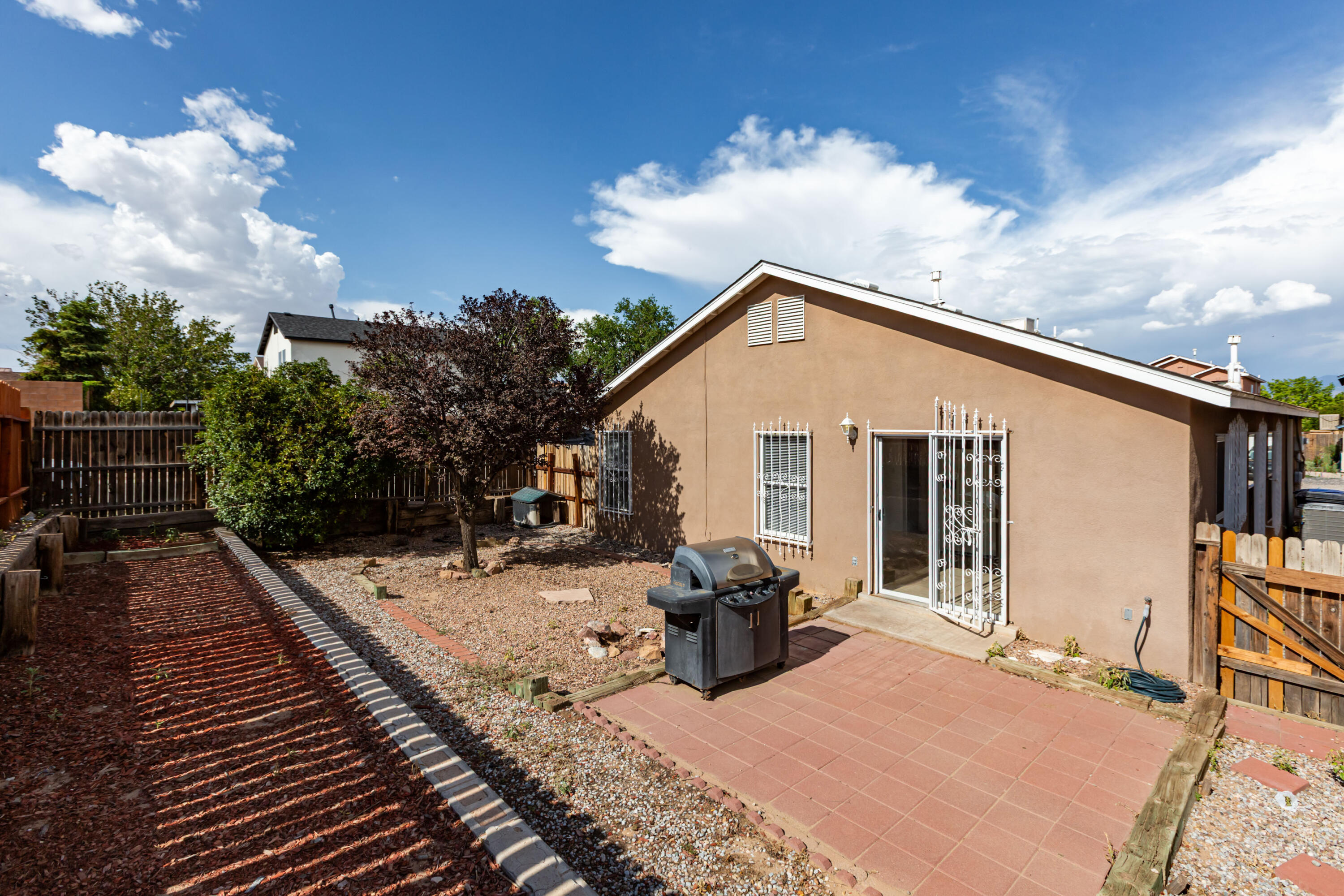 Photo 4 — 1335 Ojo Sarco Street SW