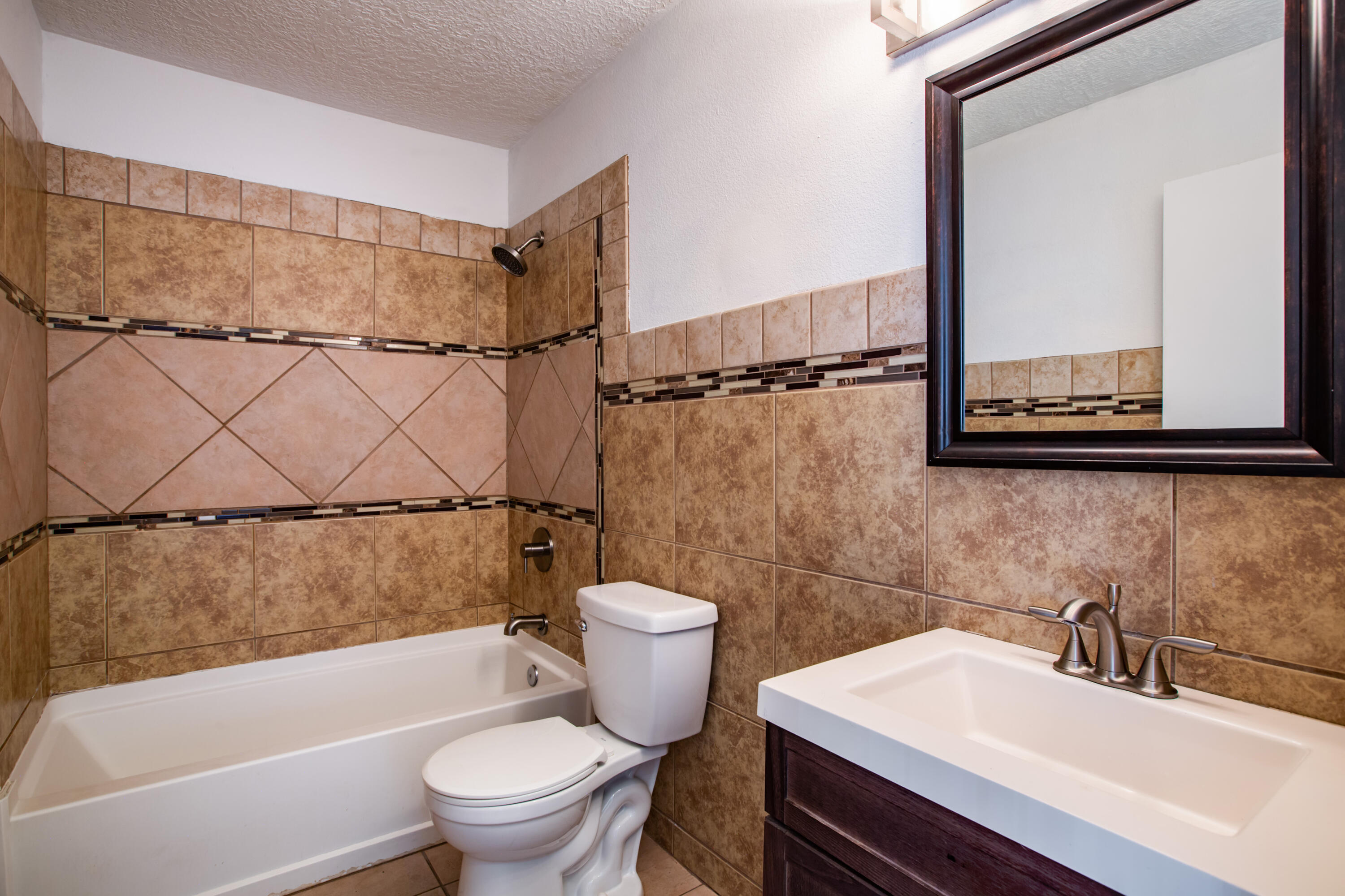 Photo 17 — 1335 Ojo Sarco Street SW