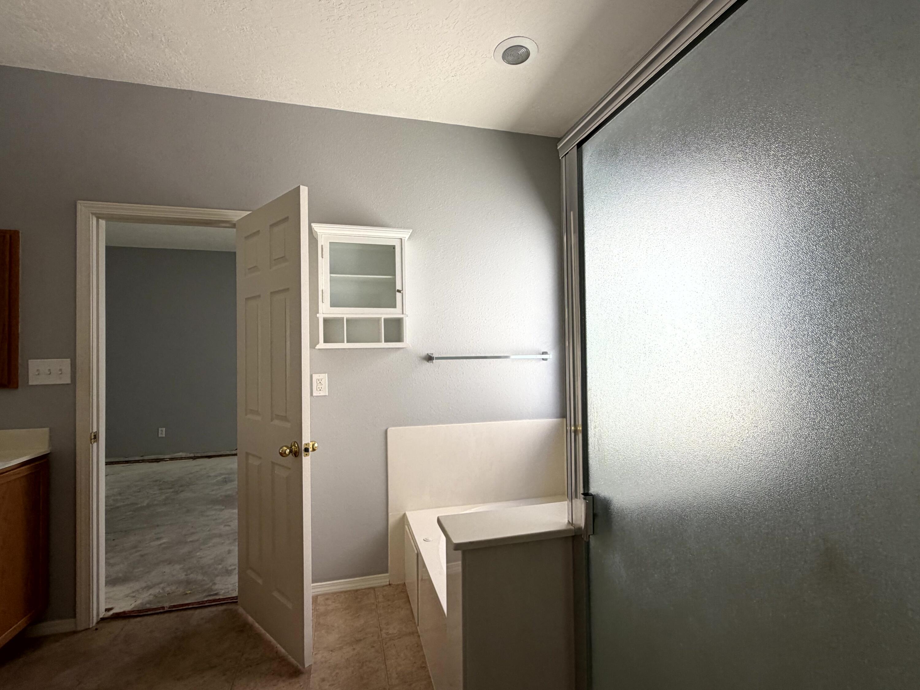 Photo 16 — 8828 Sonoma Avenue NW