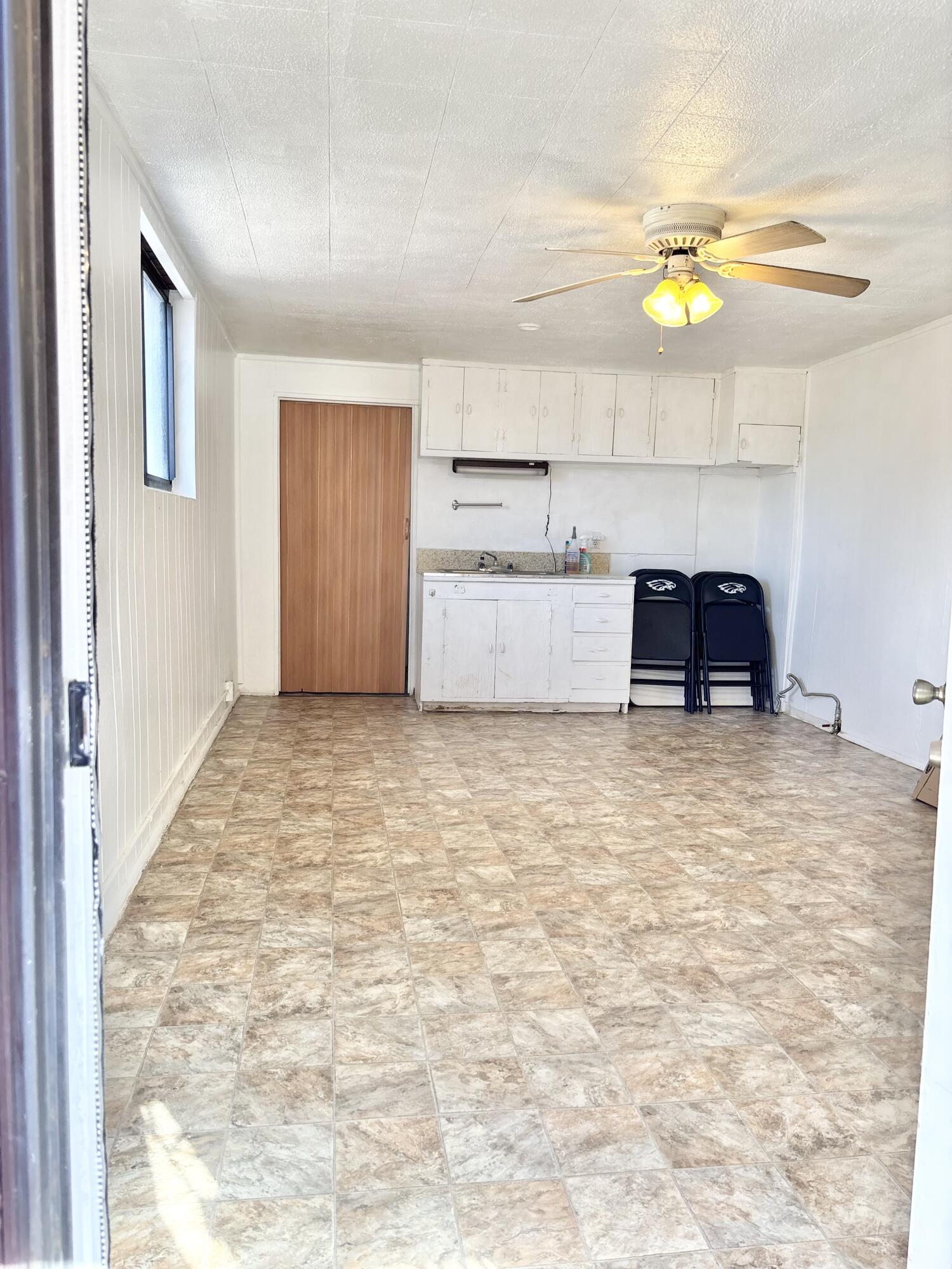 Photo 11 — 2820 W 8th Street NW