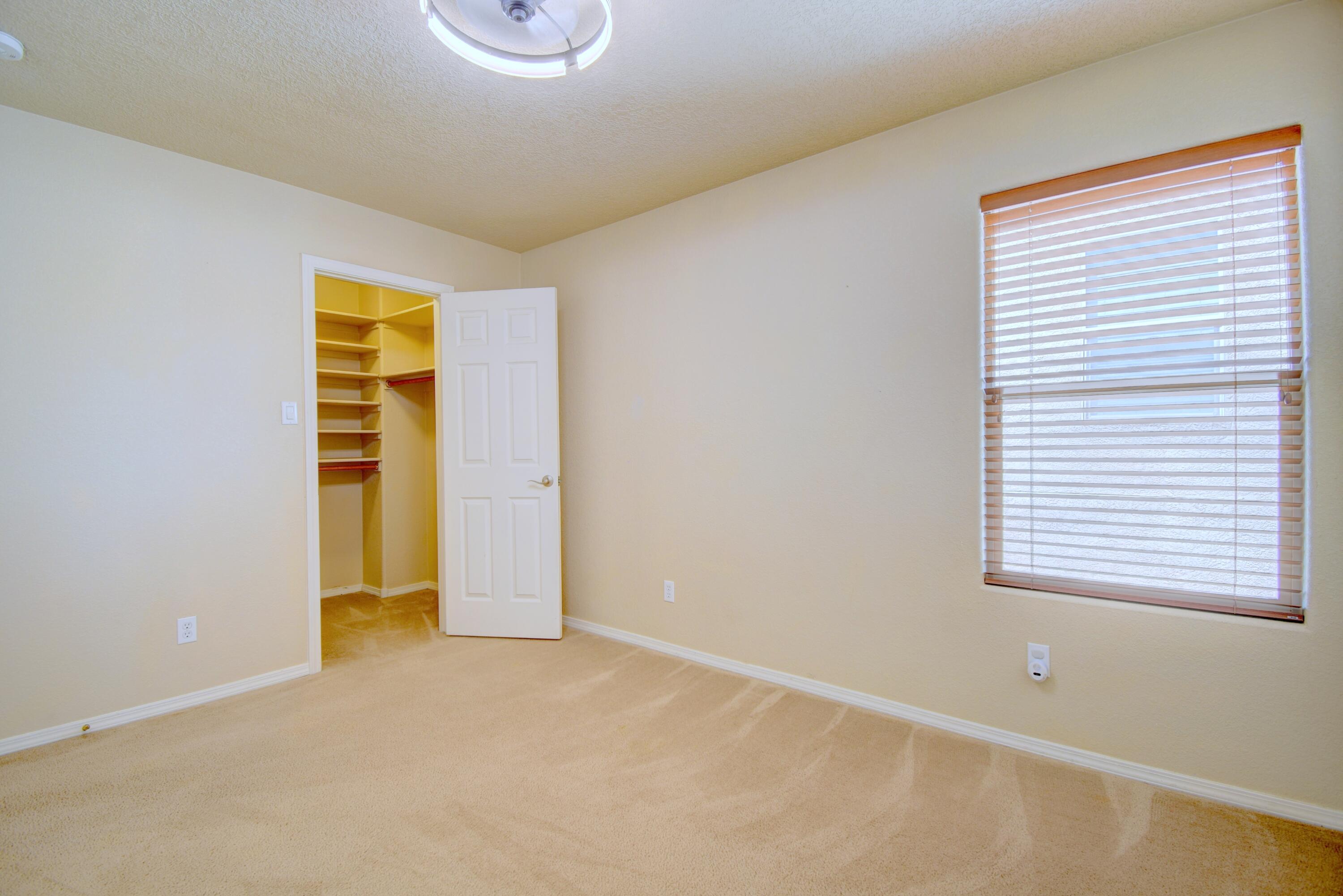 Photo 6 — 2139 Violeta Circle SE