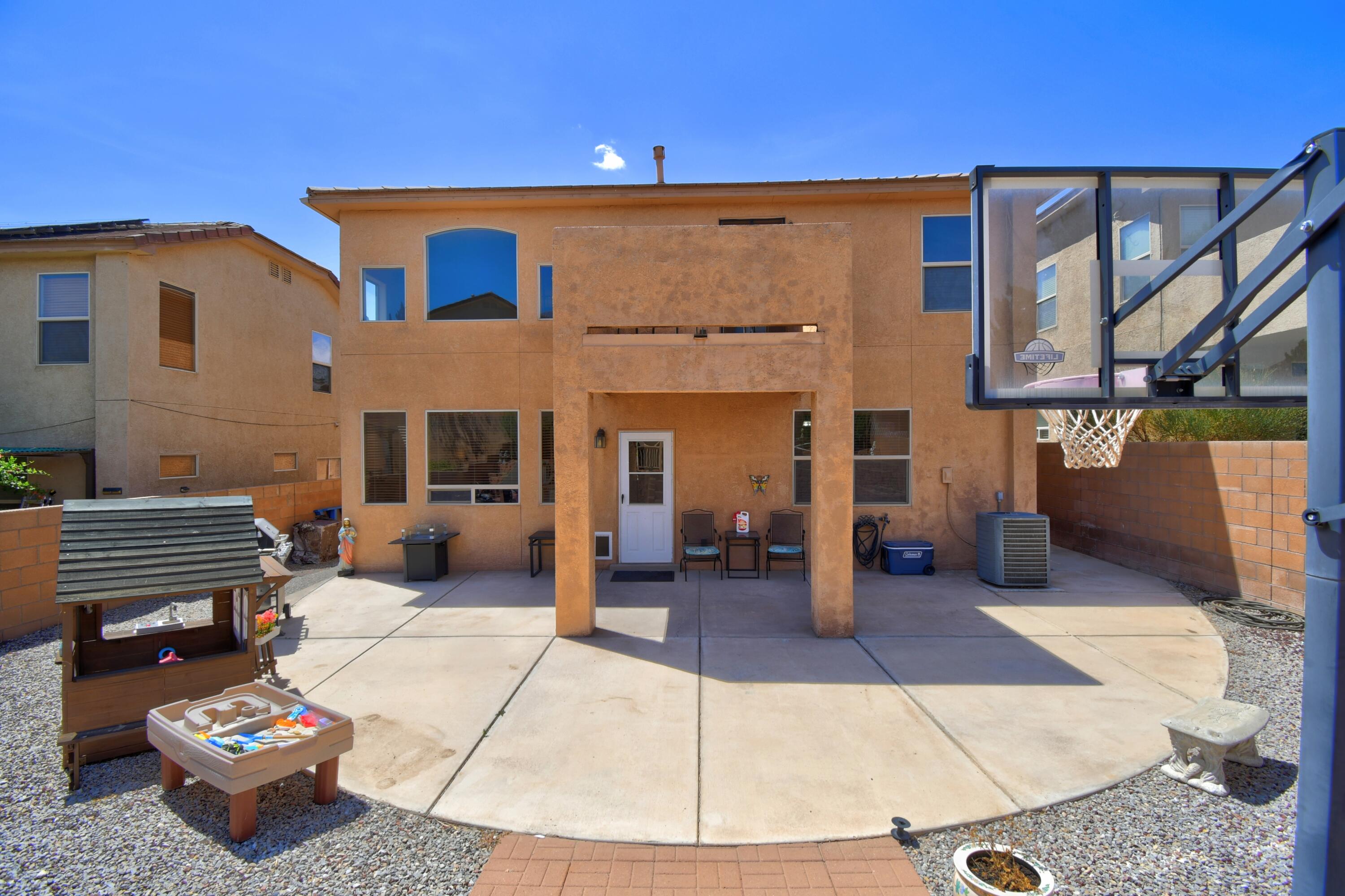 Photo 2 — 2139 Violeta Circle SE