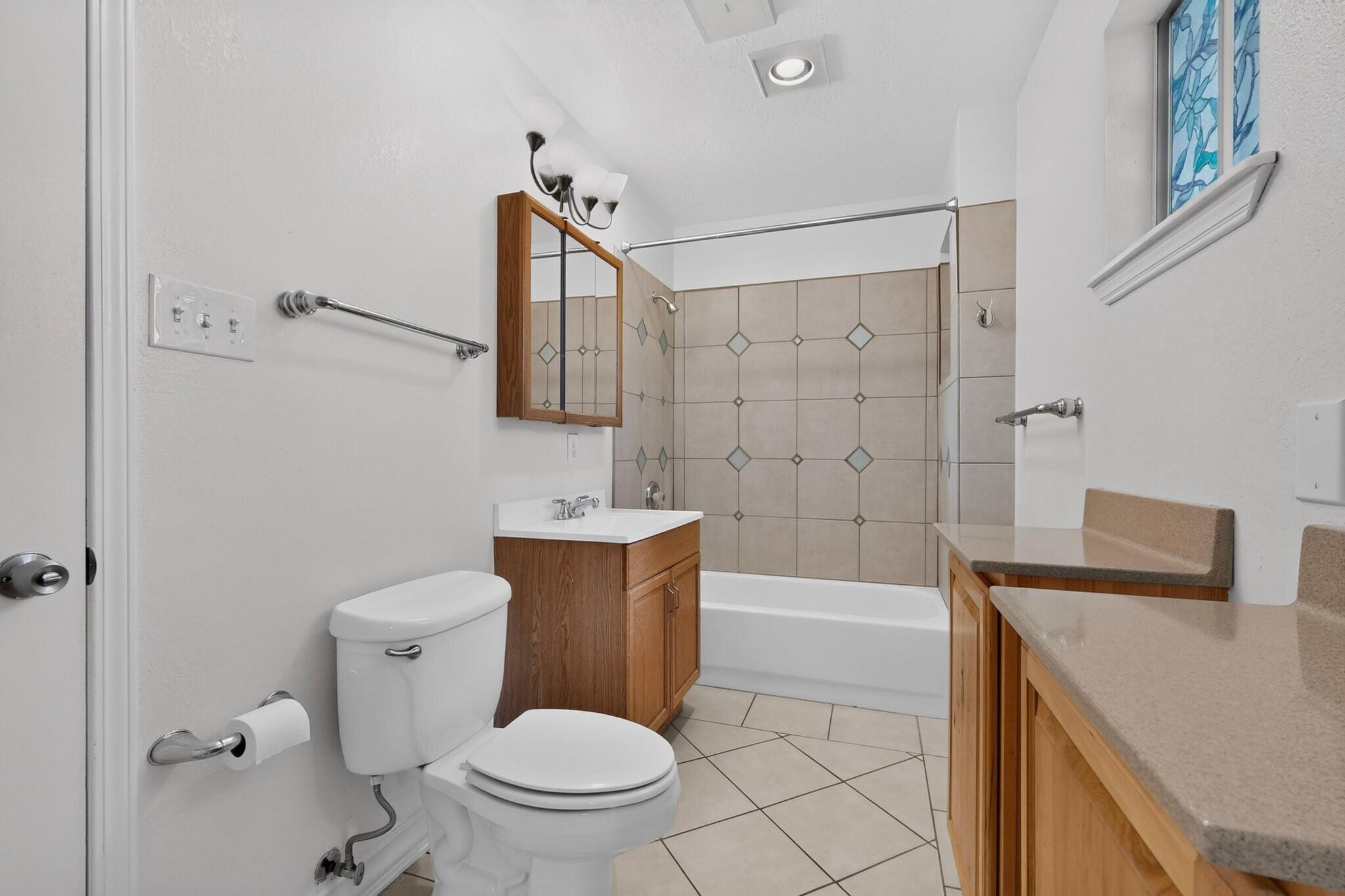 Photo 15 — 1401 Vista Del Rio Road SW