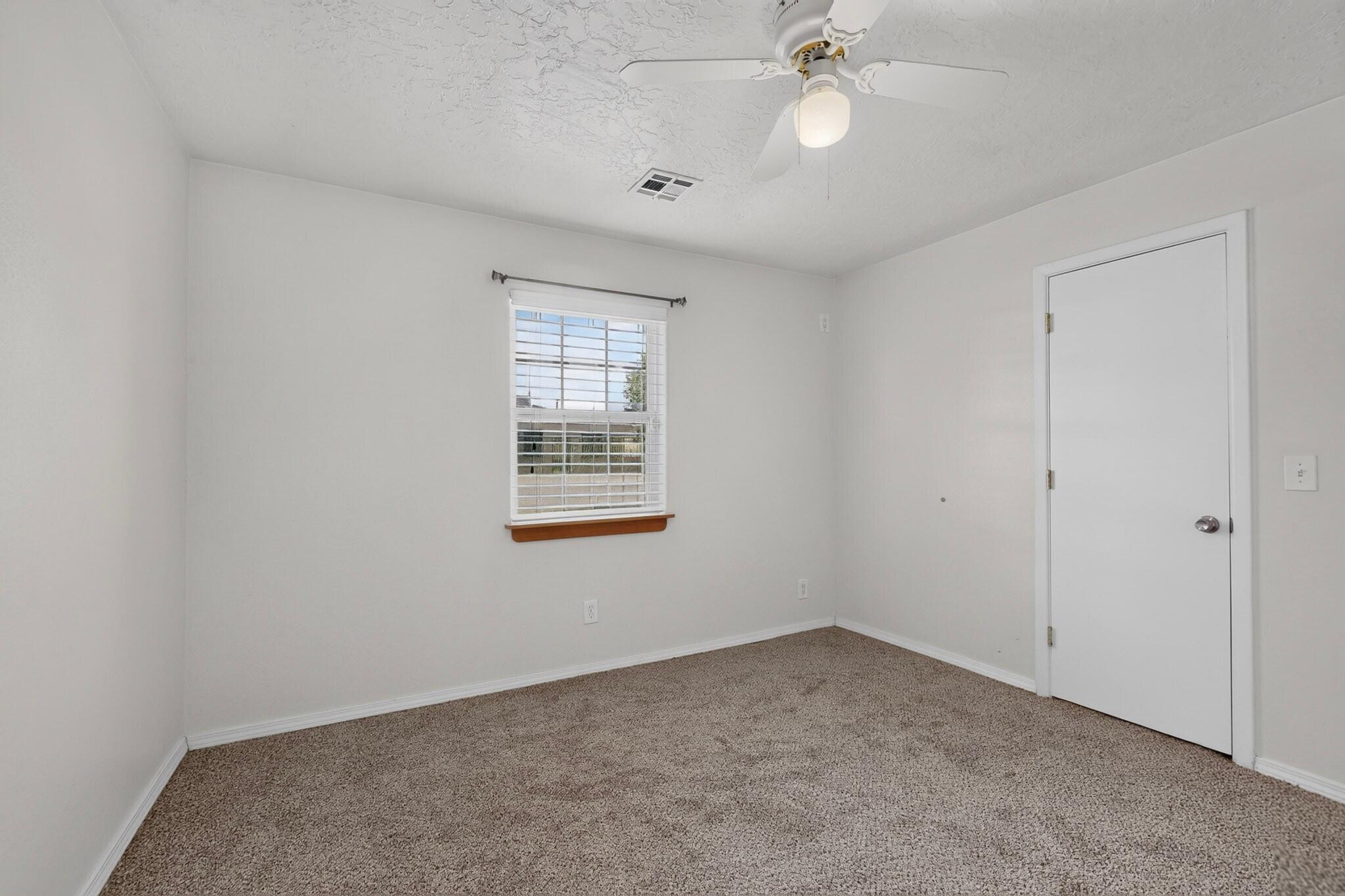 Photo 13 — 1401 Vista Del Rio Road SW