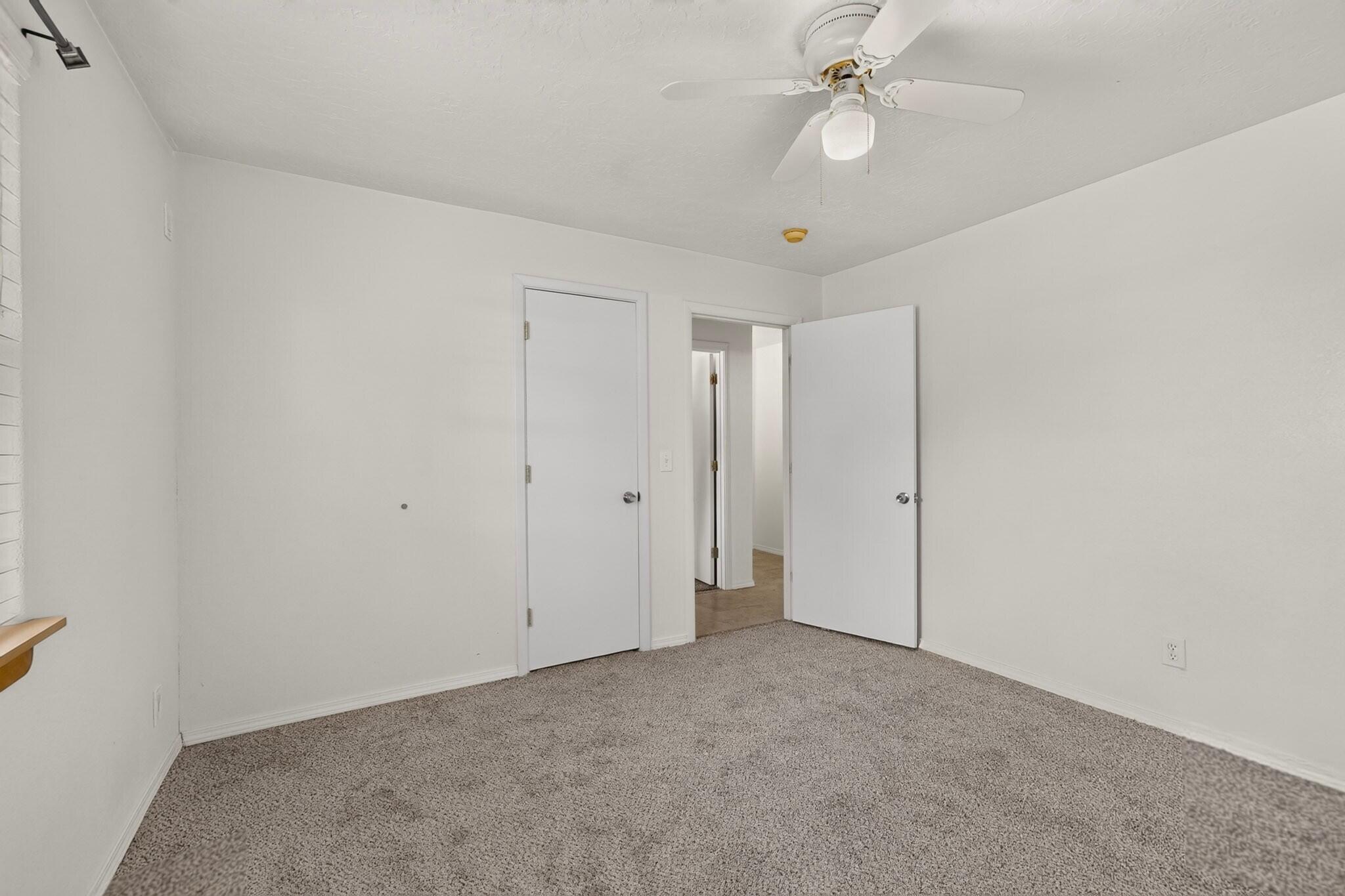 Photo 12 — 1401 Vista Del Rio Road SW