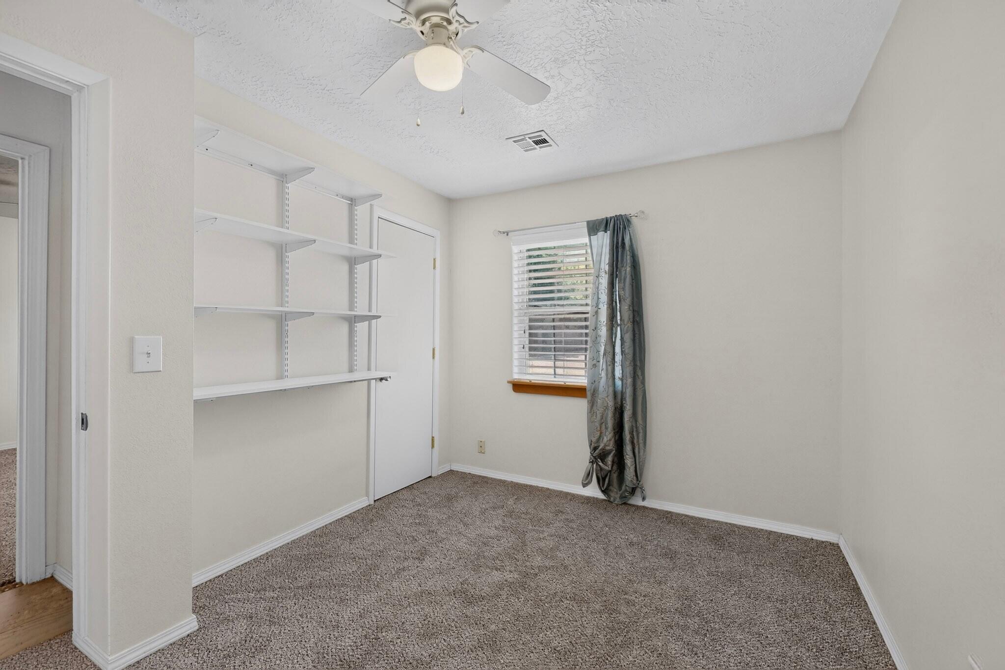 Photo 8 — 1401 Vista Del Rio Road SW