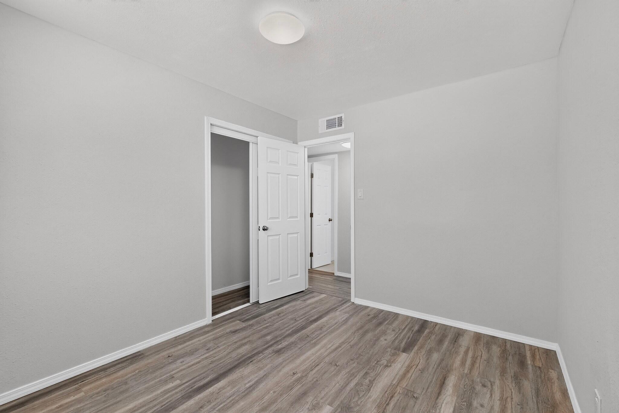 Photo 17 — 9615 McKnight Avenue NE