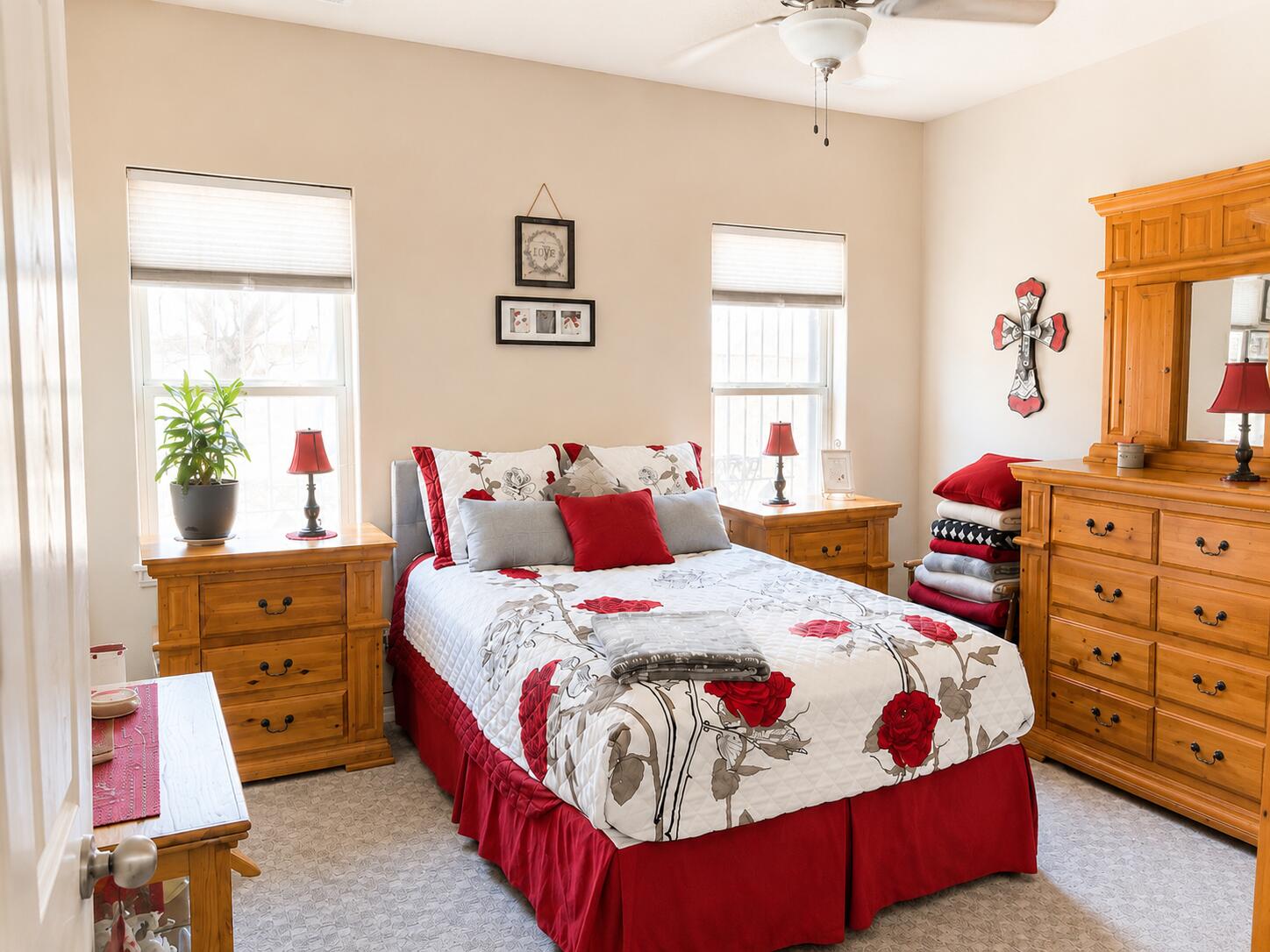 Photo 9 — 932 Sellers Drive NE