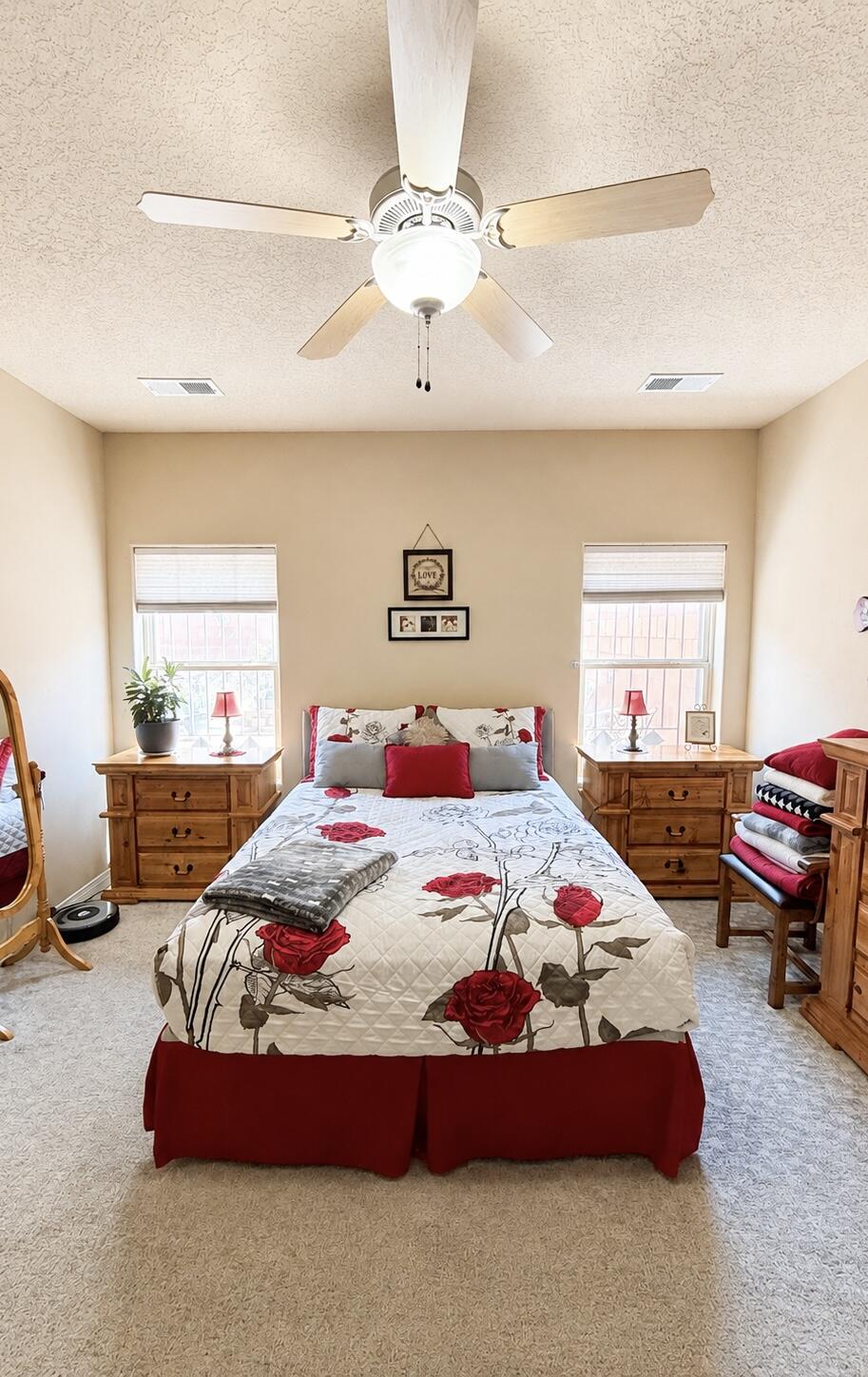 Photo 8 — 932 Sellers Drive NE