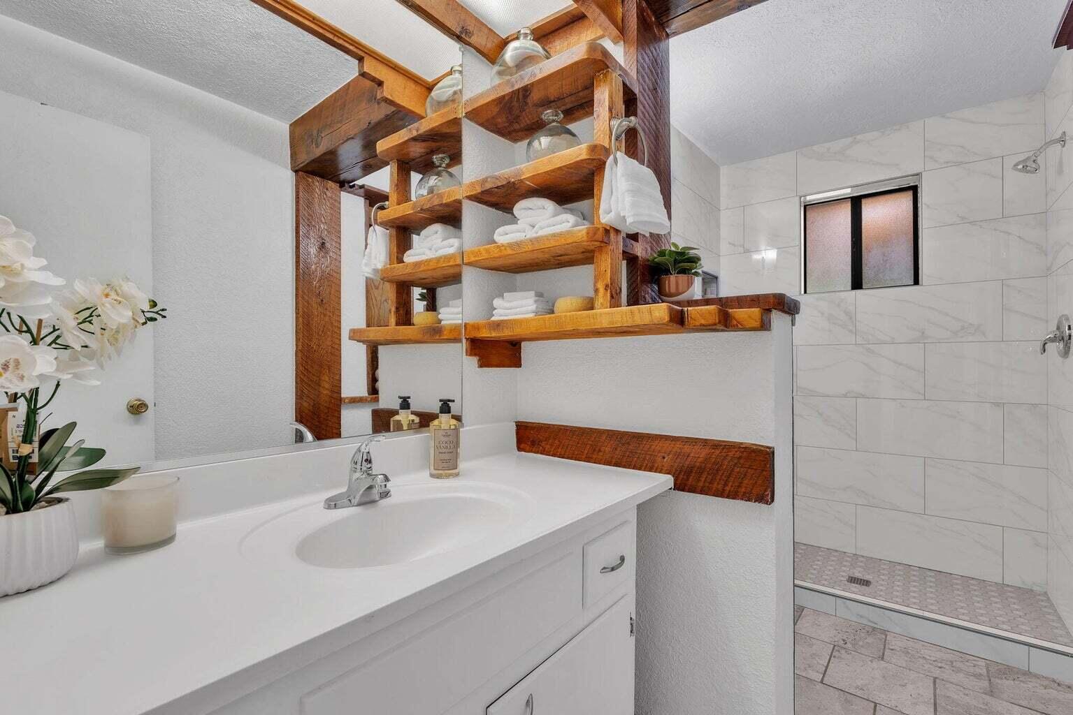 Photo 10 — 865 Arthur Drive SW