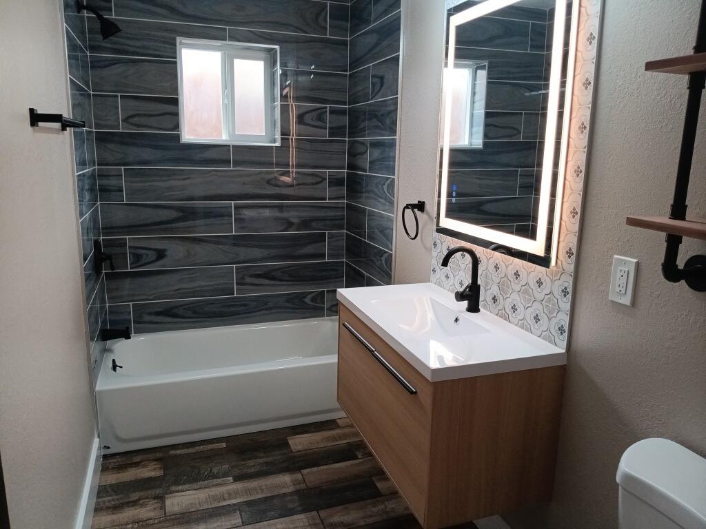 Photo 4 — 1707 Anderson Place SE