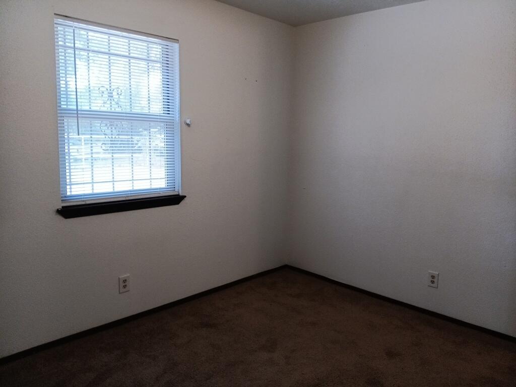 Photo 8 — 2313 Raymac Road SW
