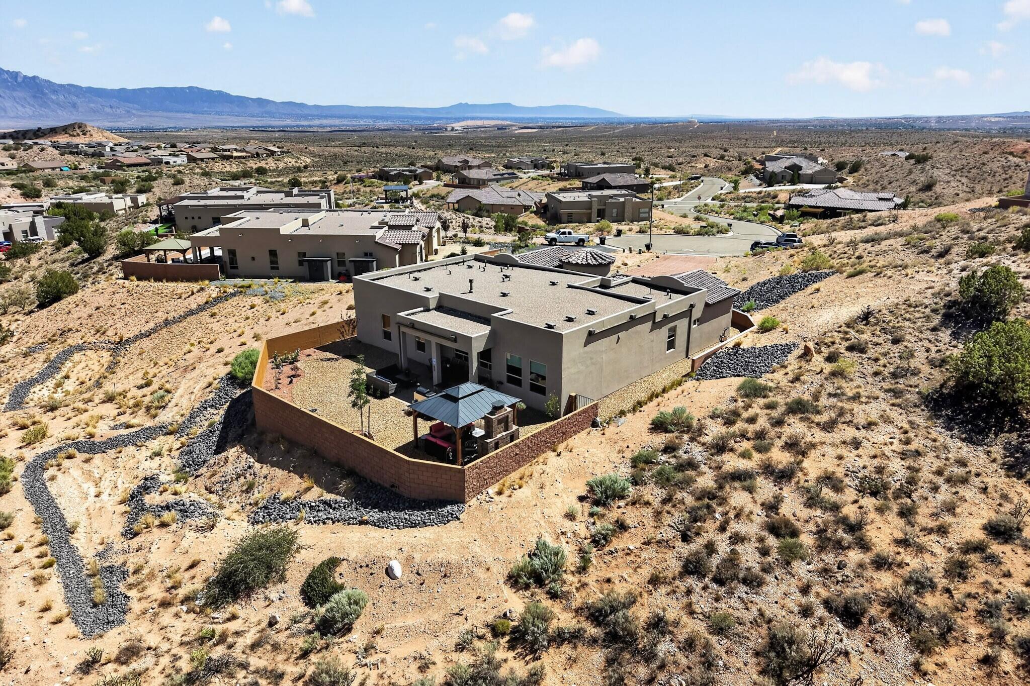 Photo 4 — 5625 Barranca Overlook Place NE