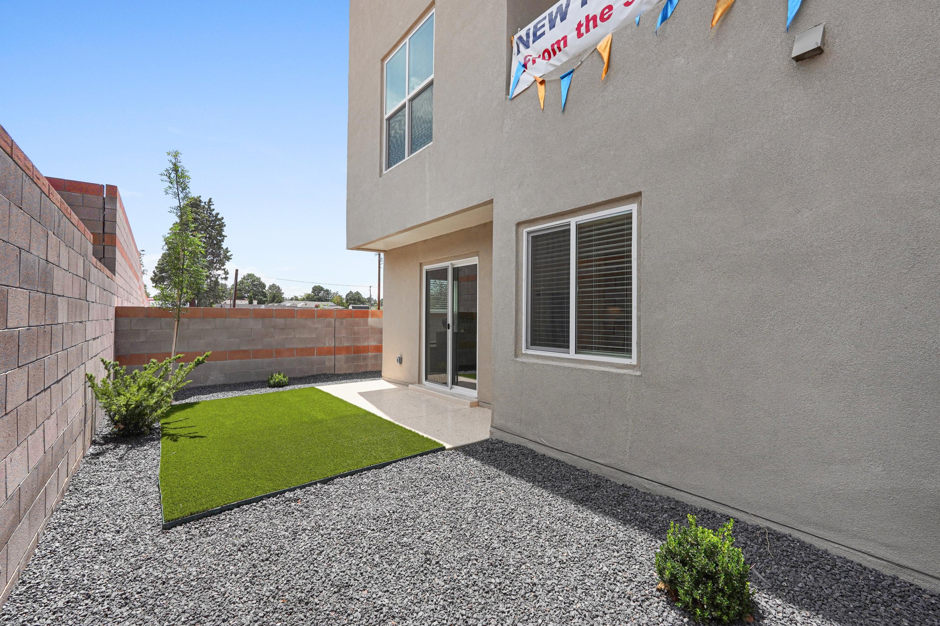 Photo 6 — 4316 Wymont Circle NE