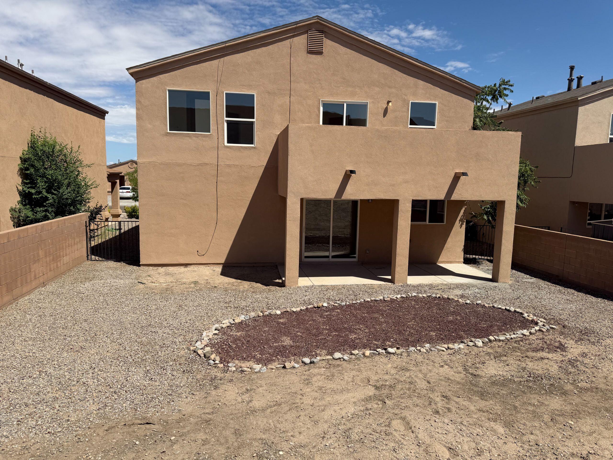 Photo 2 — 1824 Sierra Norte Loop NE