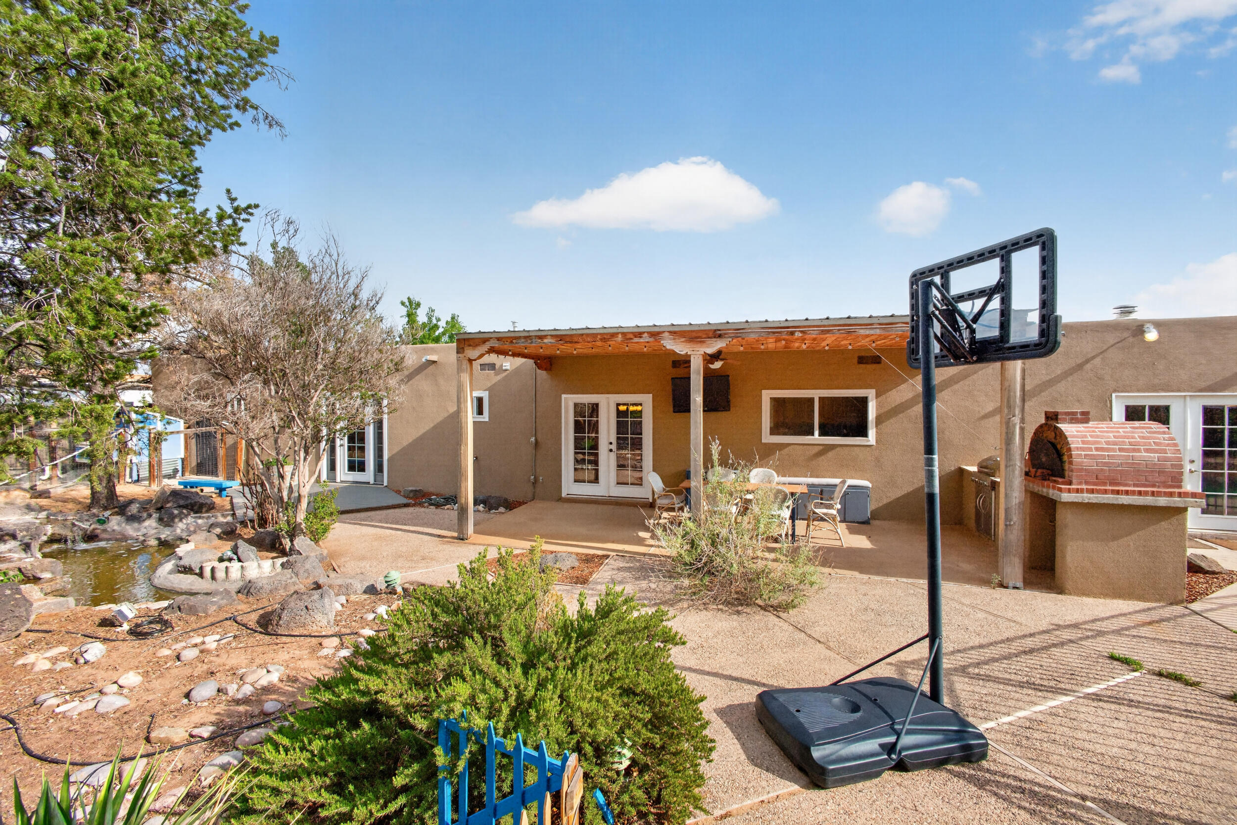 Photo 5 — 911 Palmas Altas Drive SE