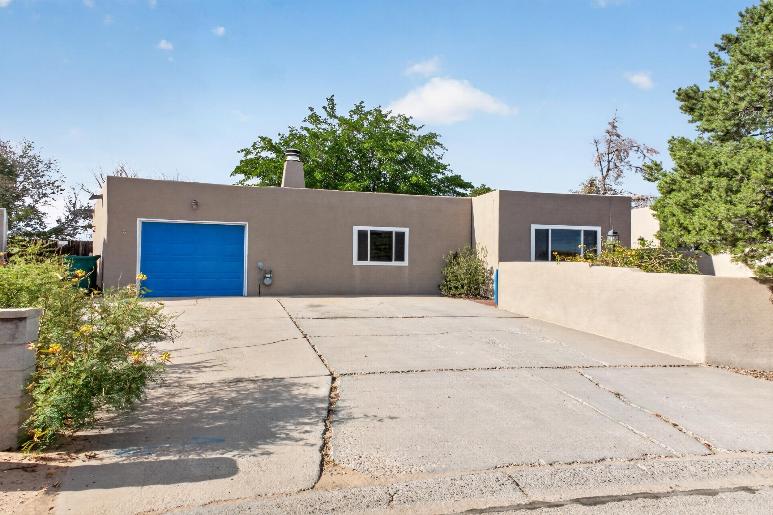 Photo 3 — 911 Palmas Altas Drive SE